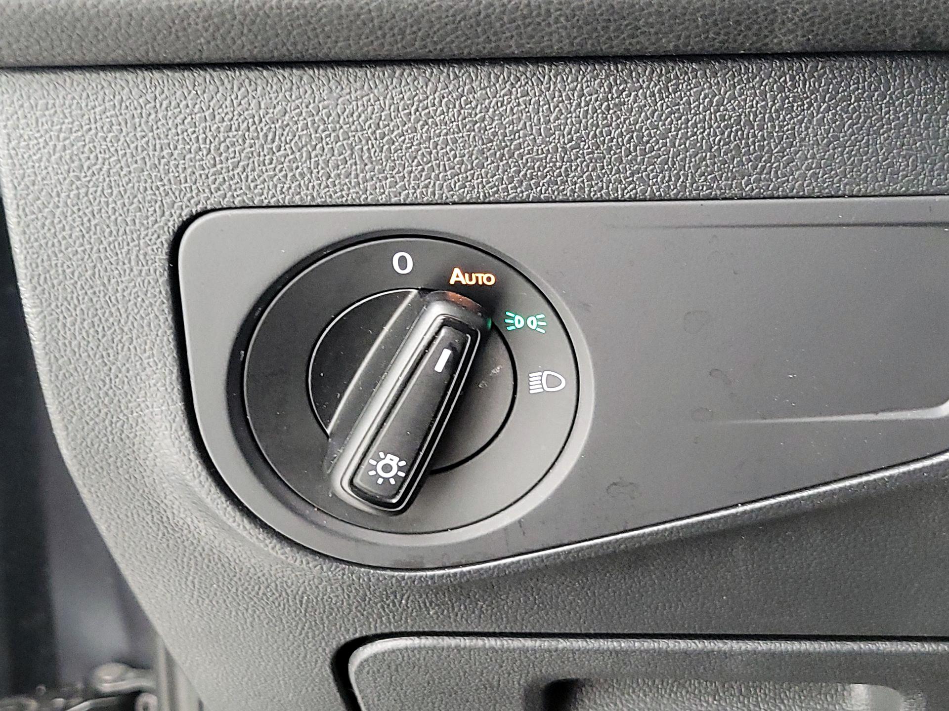 Thumbnail: 2024 Volkswagen Tiguan - 13