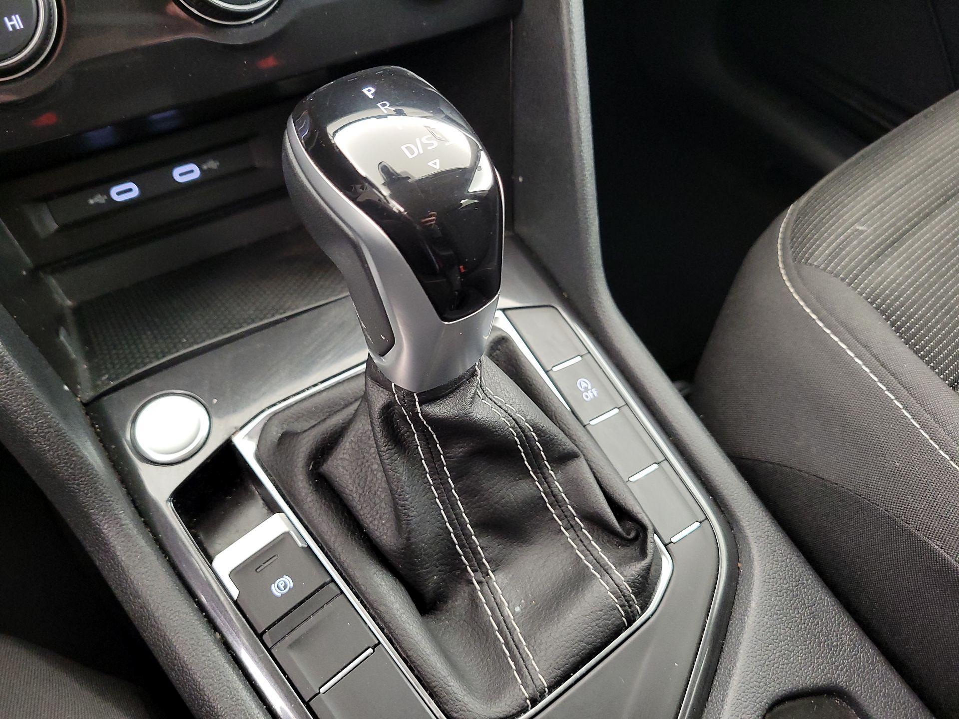 Thumbnail: 2024 Volkswagen Tiguan - 17