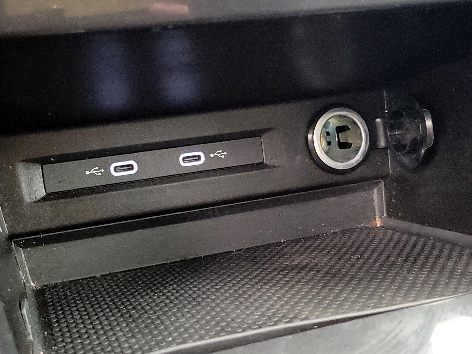 Thumbnail: 2024 Volkswagen Tiguan - 18