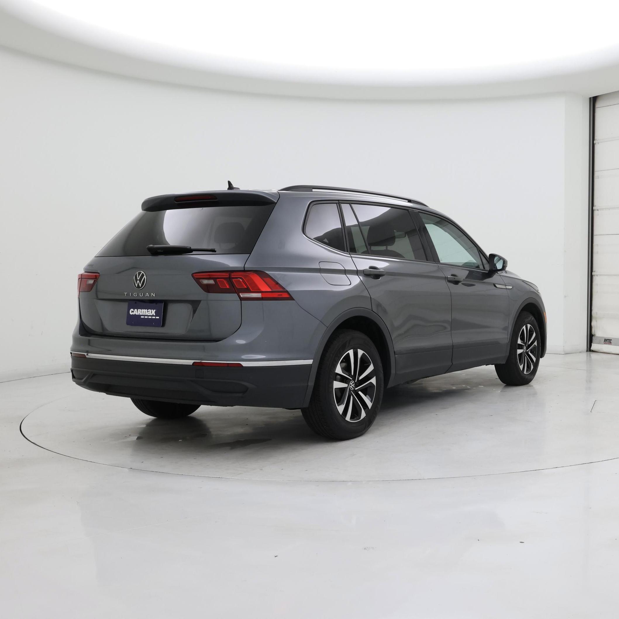 Thumbnail: 2024 Volkswagen Tiguan - 8