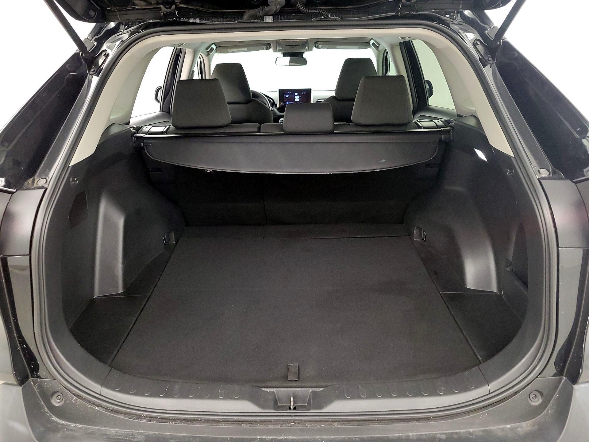 Thumbnail: 2023 Toyota RAV4 - 20