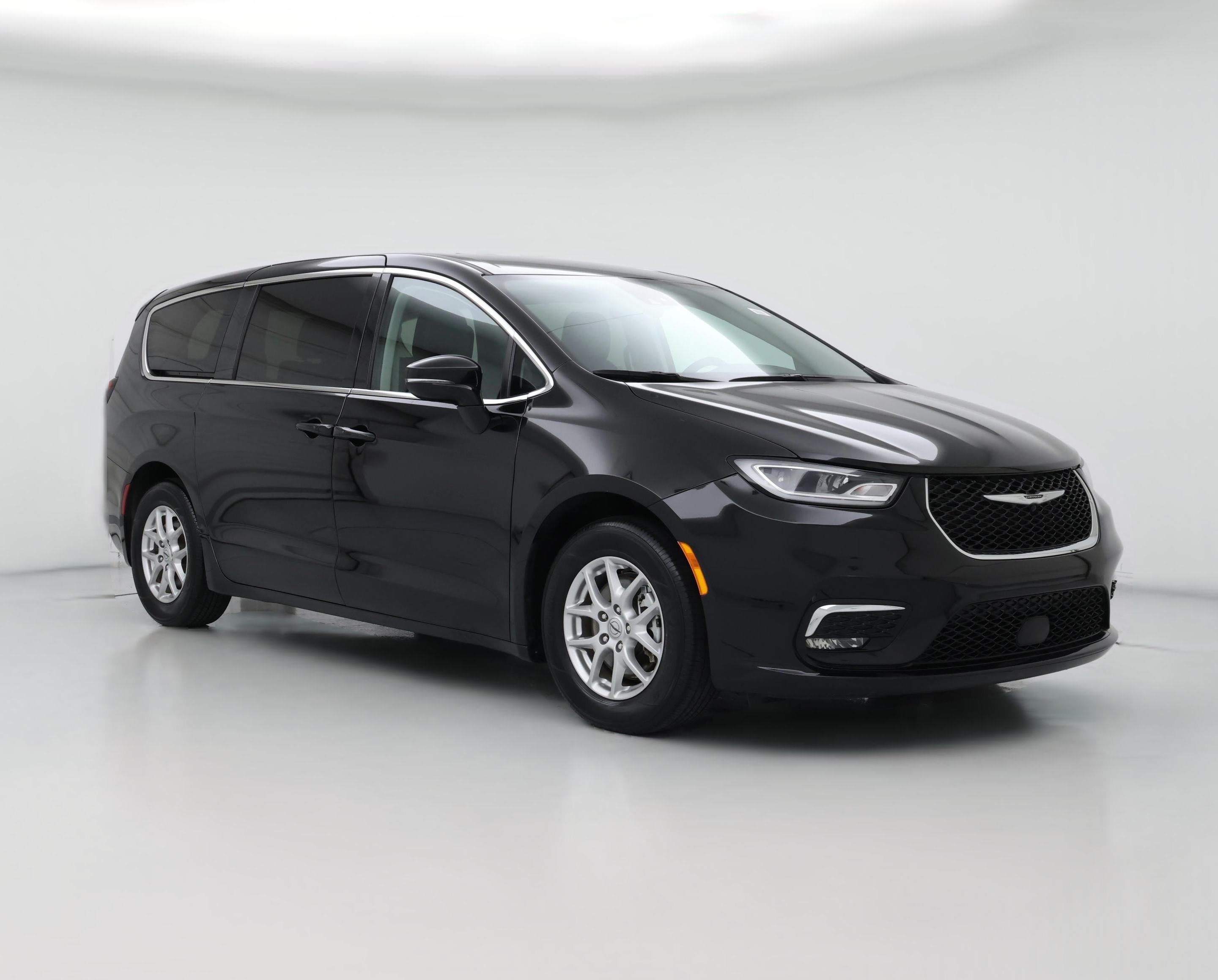 Thumbnail: 2024 Chrysler Pacifica - 1