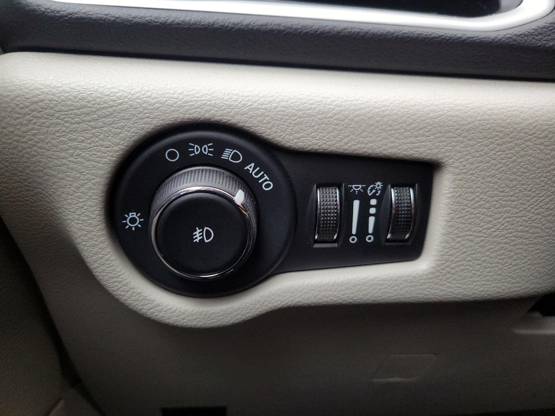 Thumbnail: 2024 Chrysler Pacifica - 13