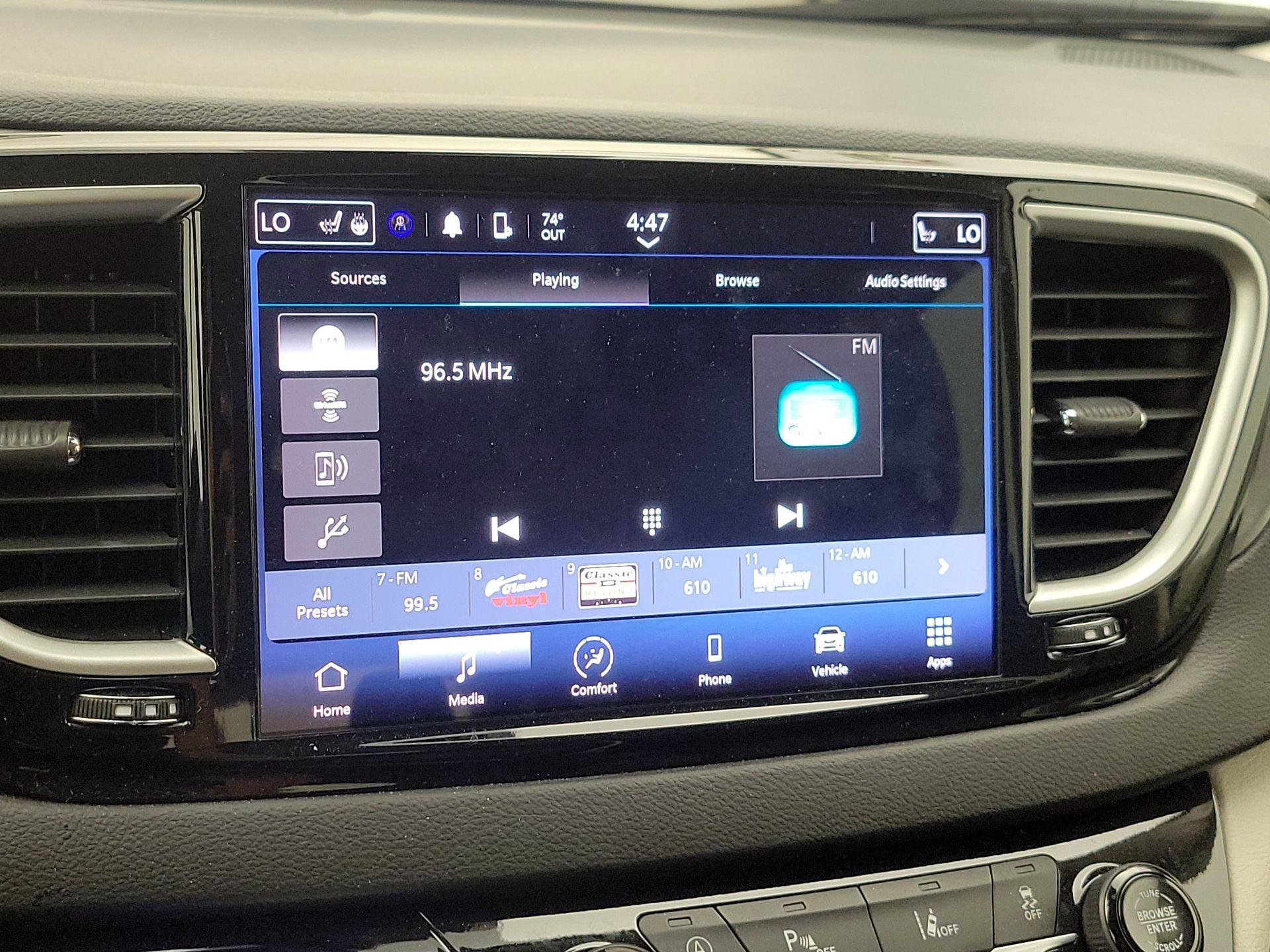 Thumbnail: 2024 Chrysler Pacifica - 15