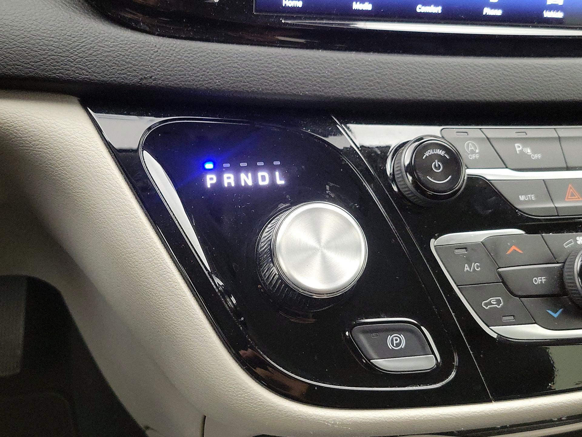 Thumbnail: 2024 Chrysler Pacifica - 17