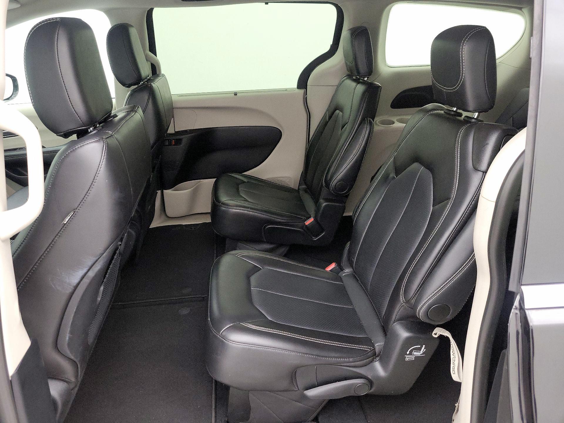 Thumbnail: 2024 Chrysler Pacifica - 19