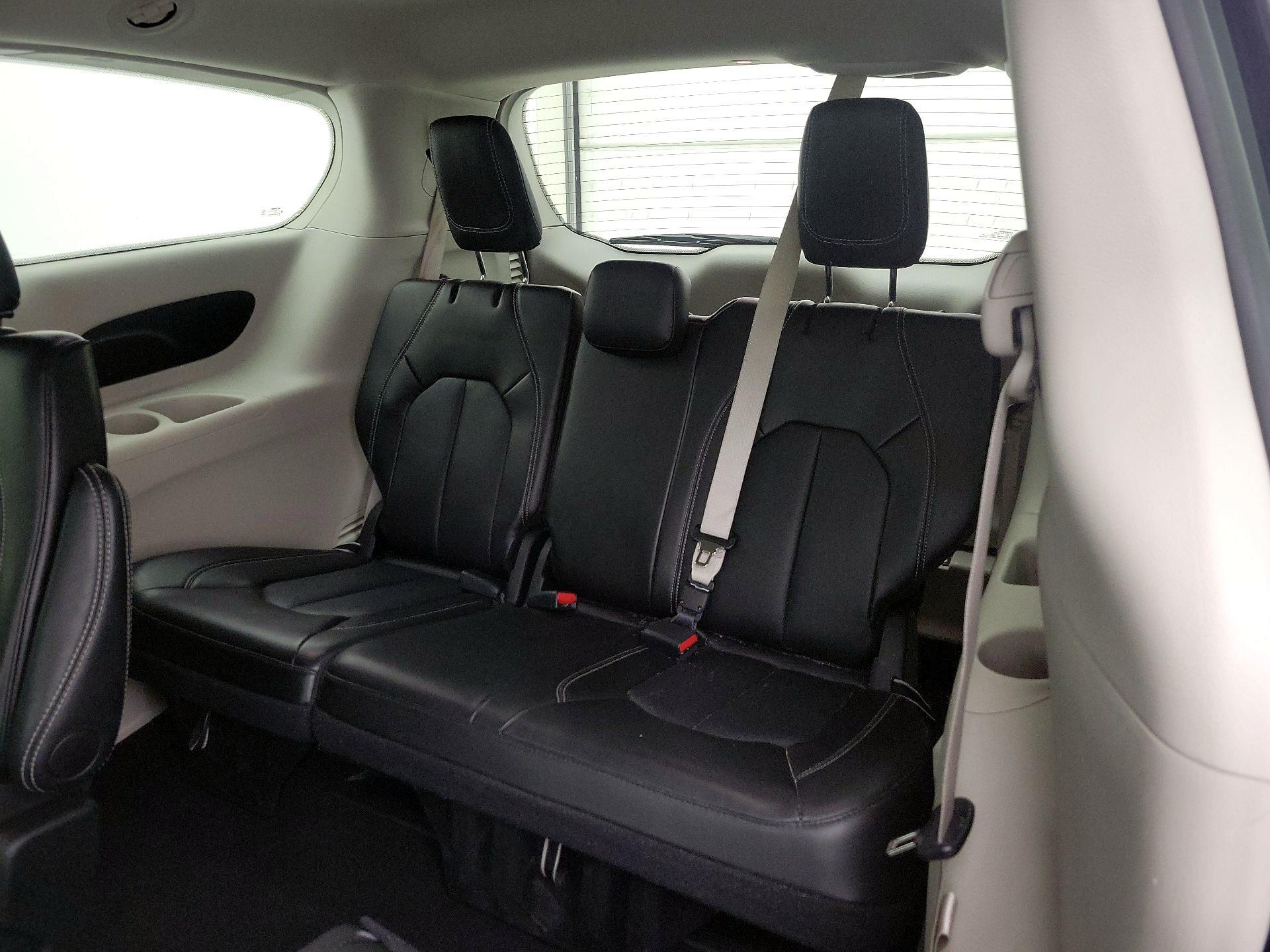 Thumbnail: 2024 Chrysler Pacifica - 20