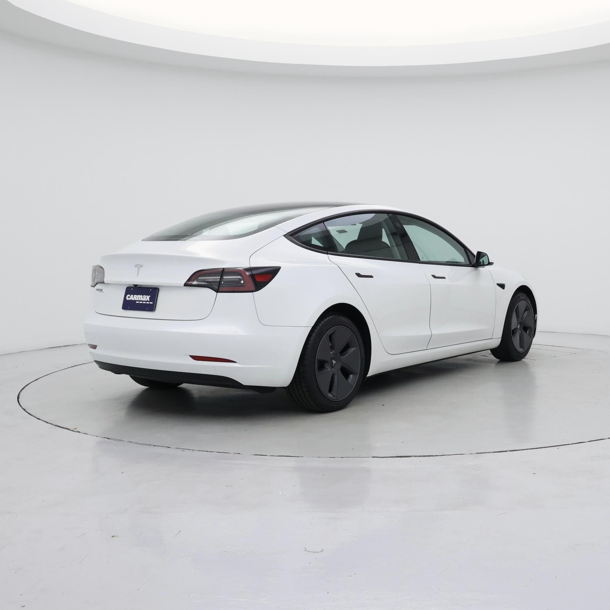 Thumbnail: 2023 Tesla Model 3 - 8