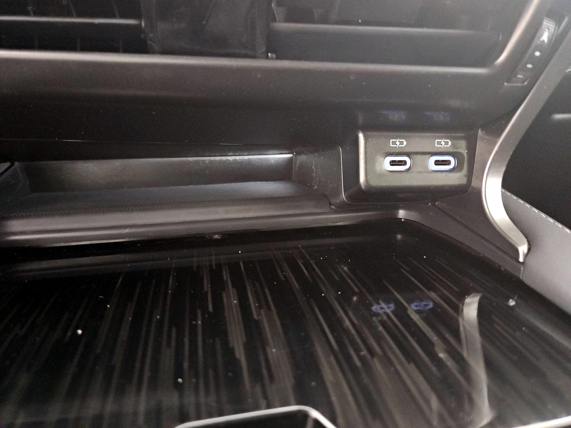 Thumbnail: 2025 Lexus RX - 18