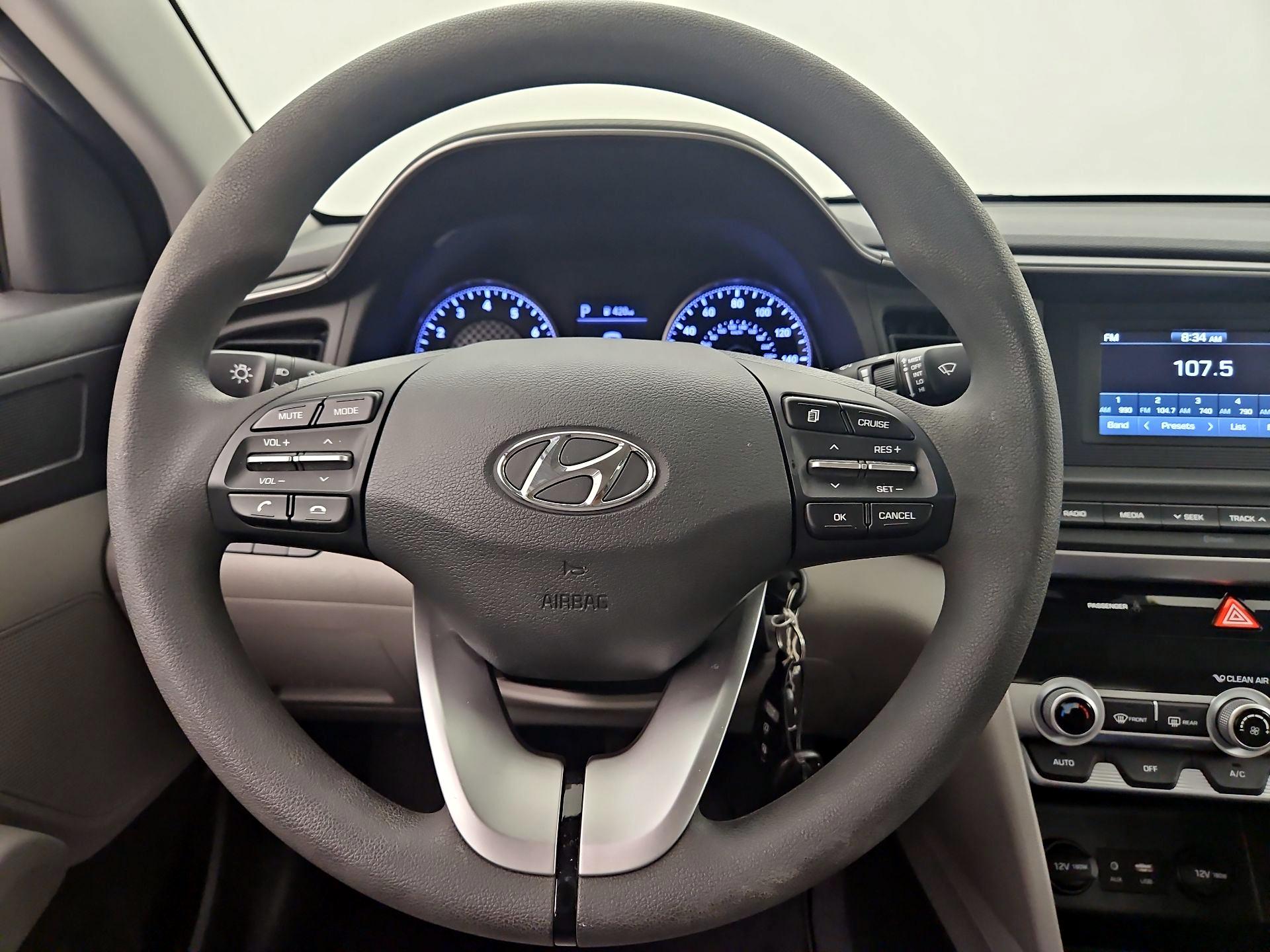 Thumbnail: 2020 Hyundai Elantra - 10