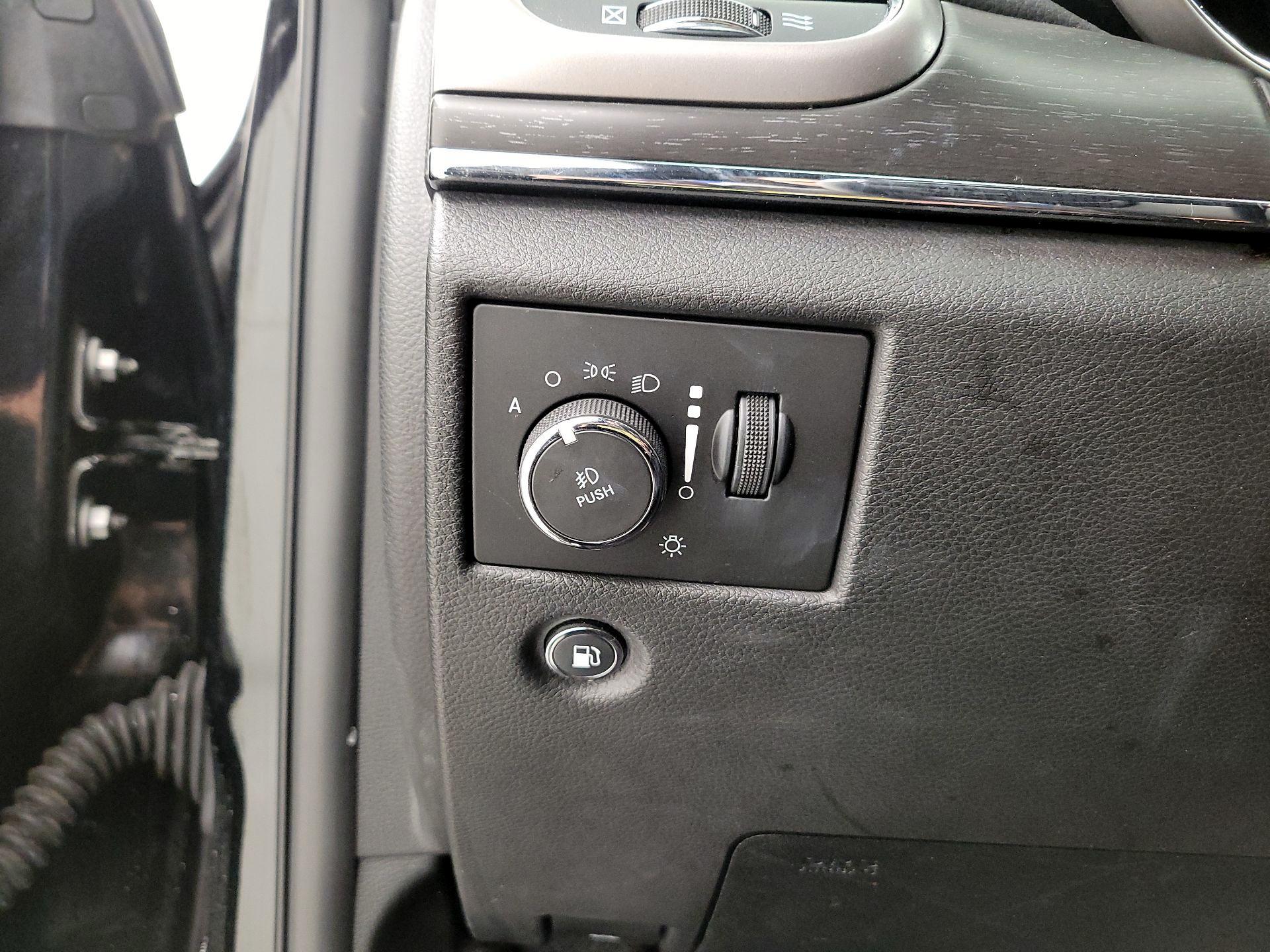 Thumbnail: 2018 Jeep Grand Cherokee - 13