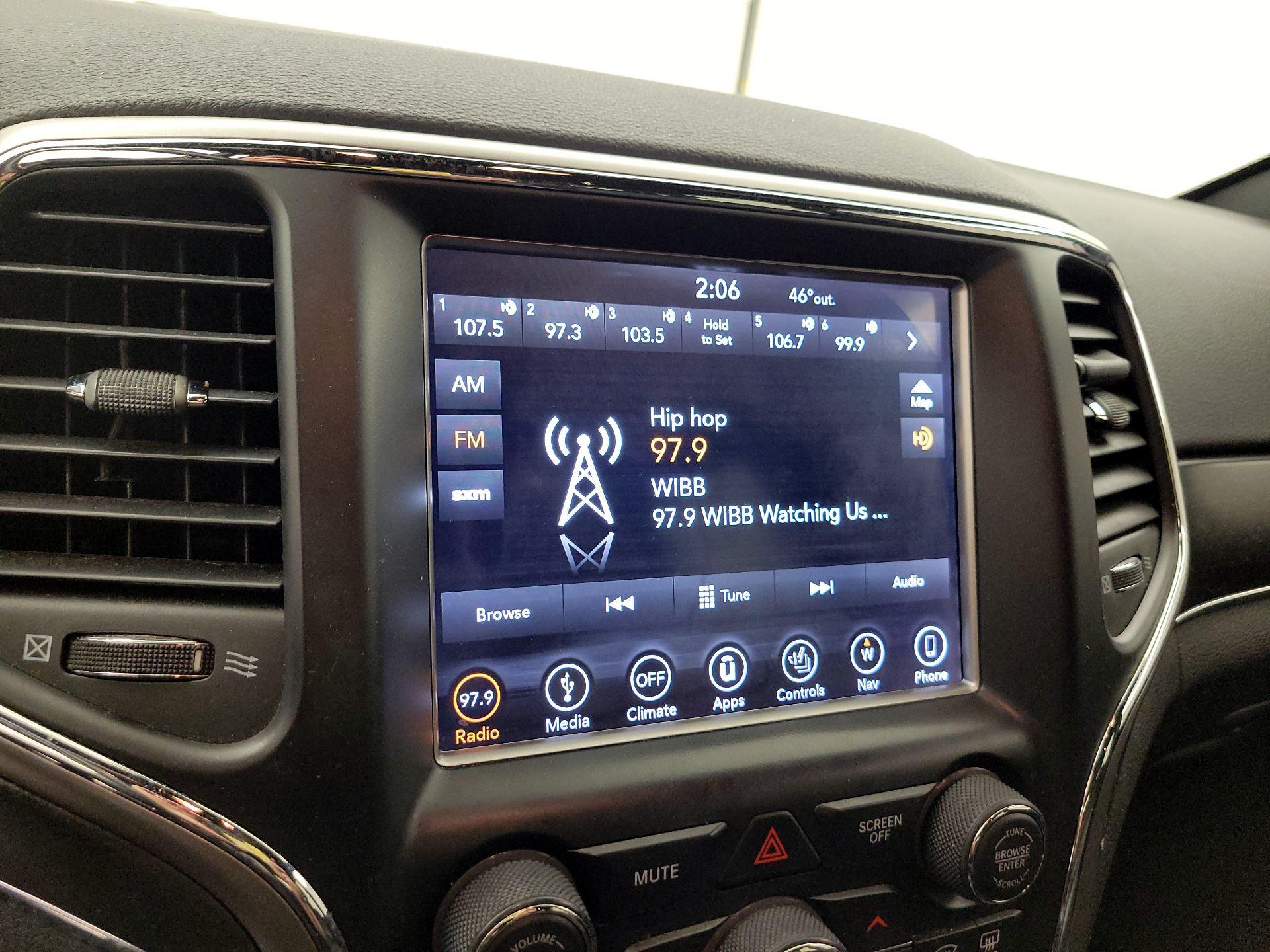 Thumbnail: 2018 Jeep Grand Cherokee - 16