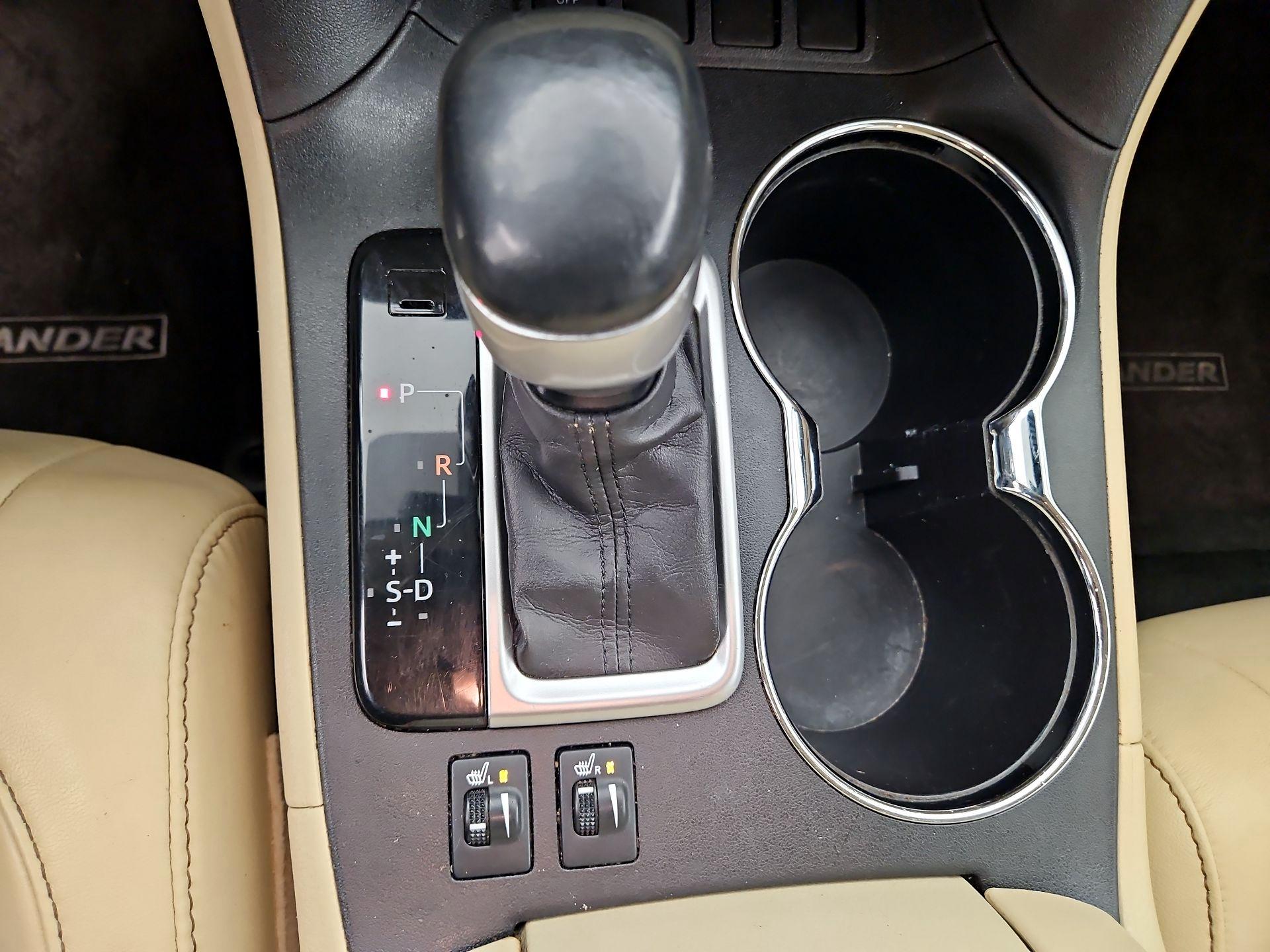 Thumbnail: 2017 Toyota Highlander - 17