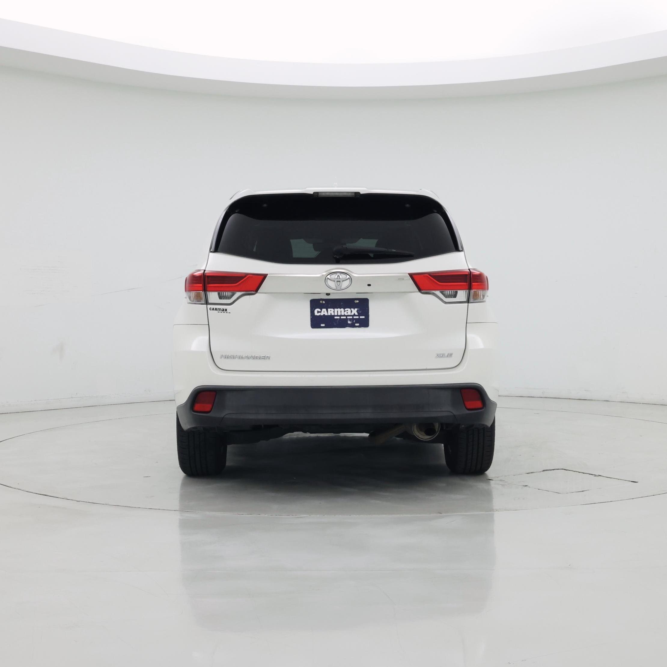 Thumbnail: 2017 Toyota Highlander - 6