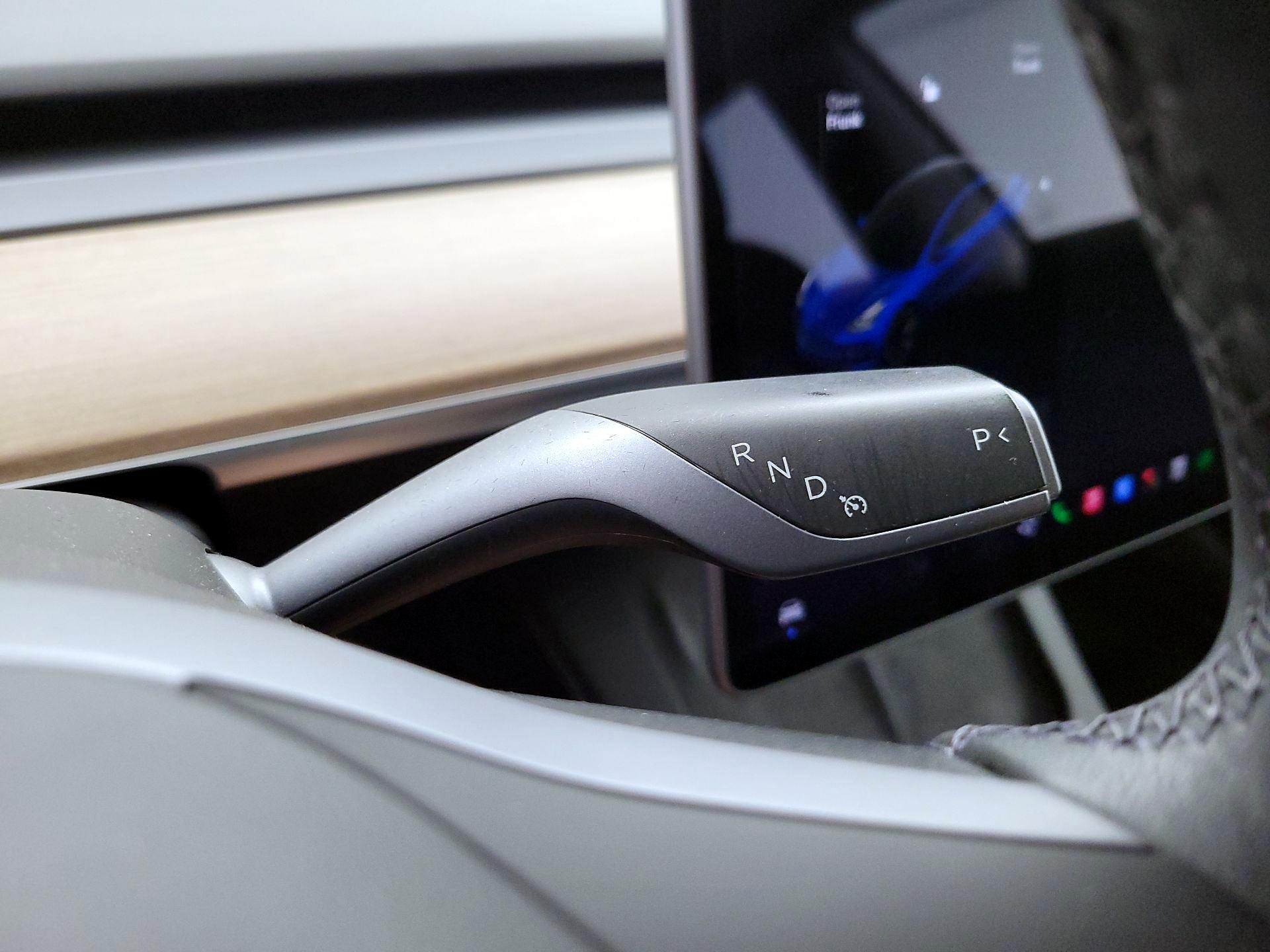 Thumbnail: 2022 Tesla Model 3 - 17