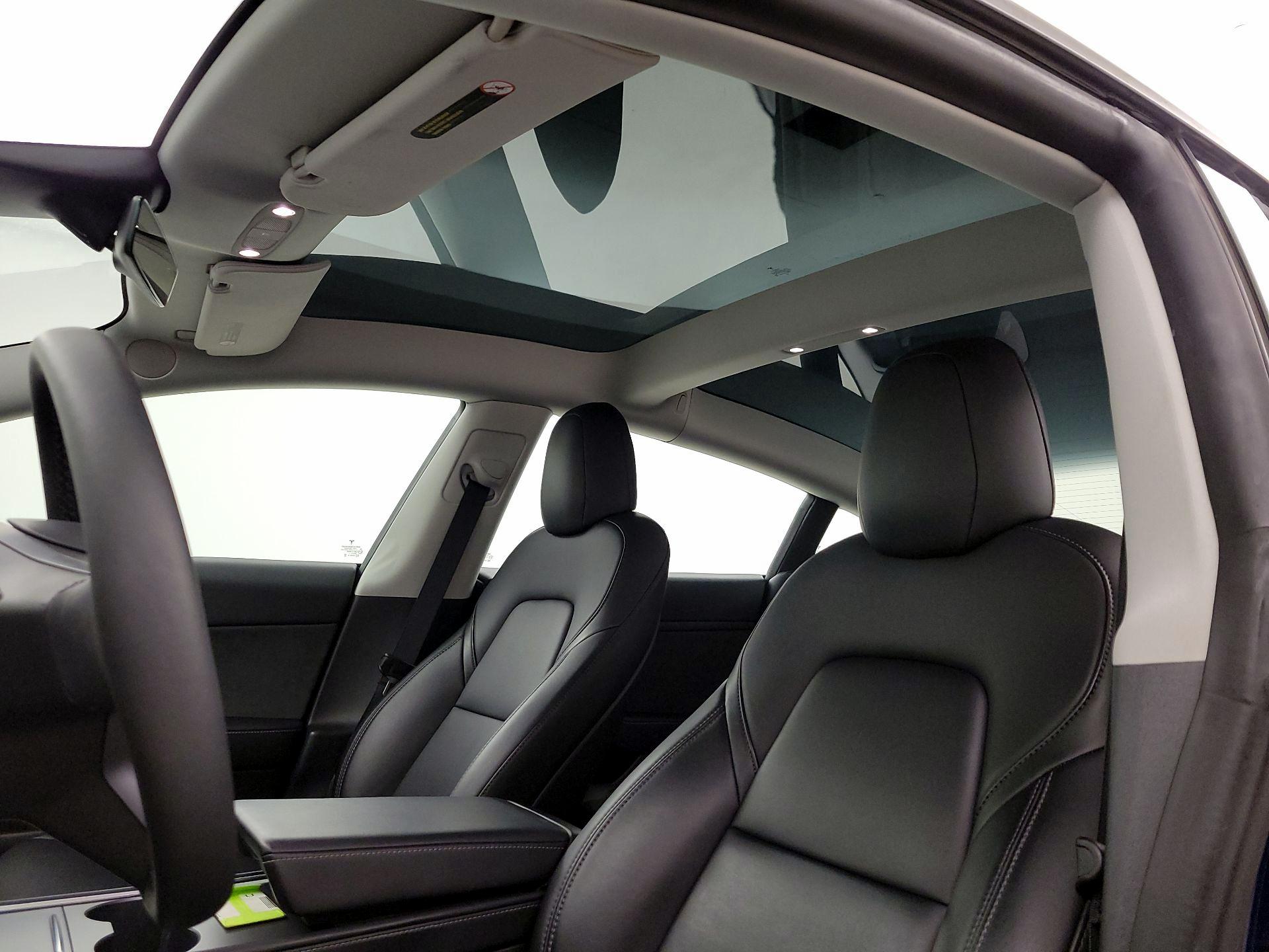 Thumbnail: 2022 Tesla Model 3 - 18
