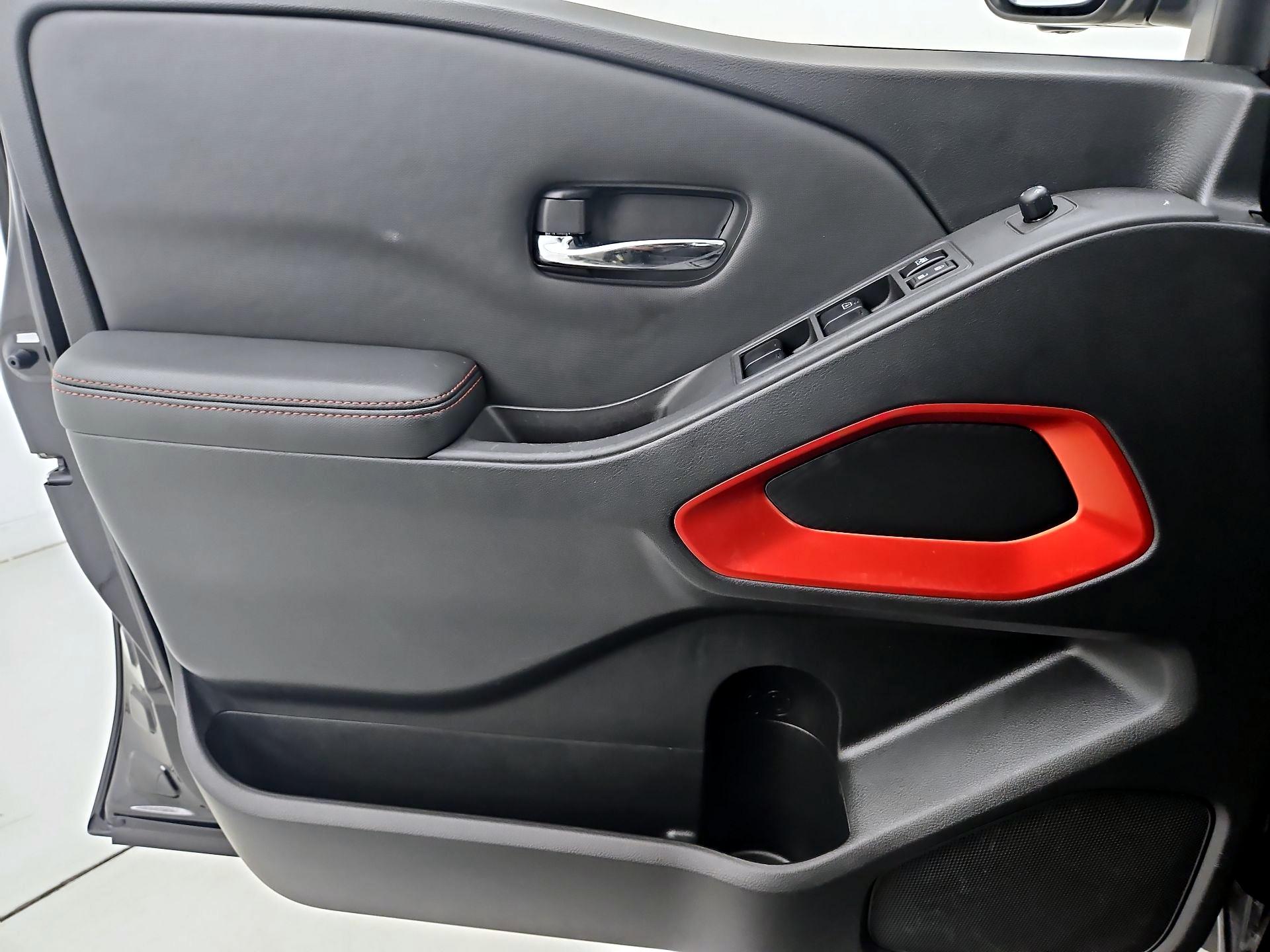 Thumbnail: 2022 Nissan Frontier - 12