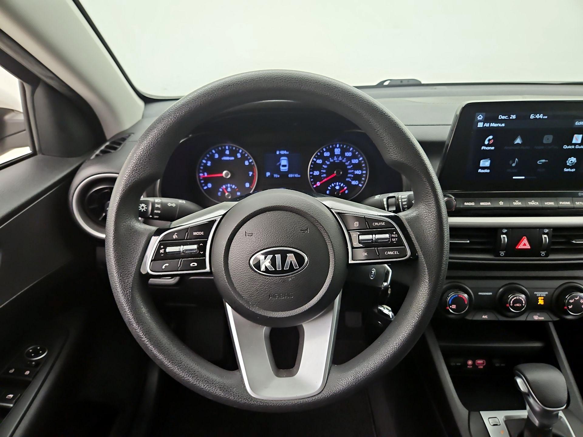 Thumbnail: 2020 Kia Forte - 10