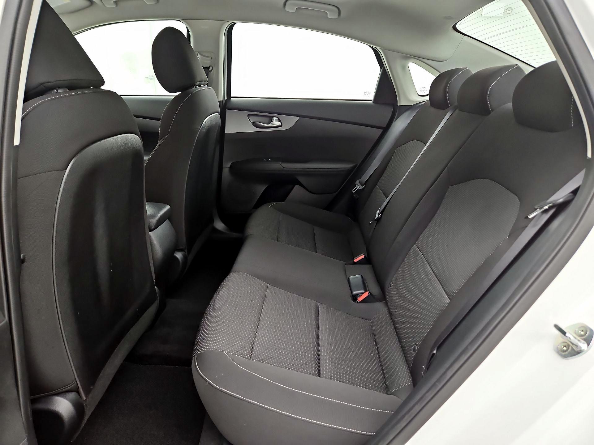 Thumbnail: 2020 Kia Forte - 19