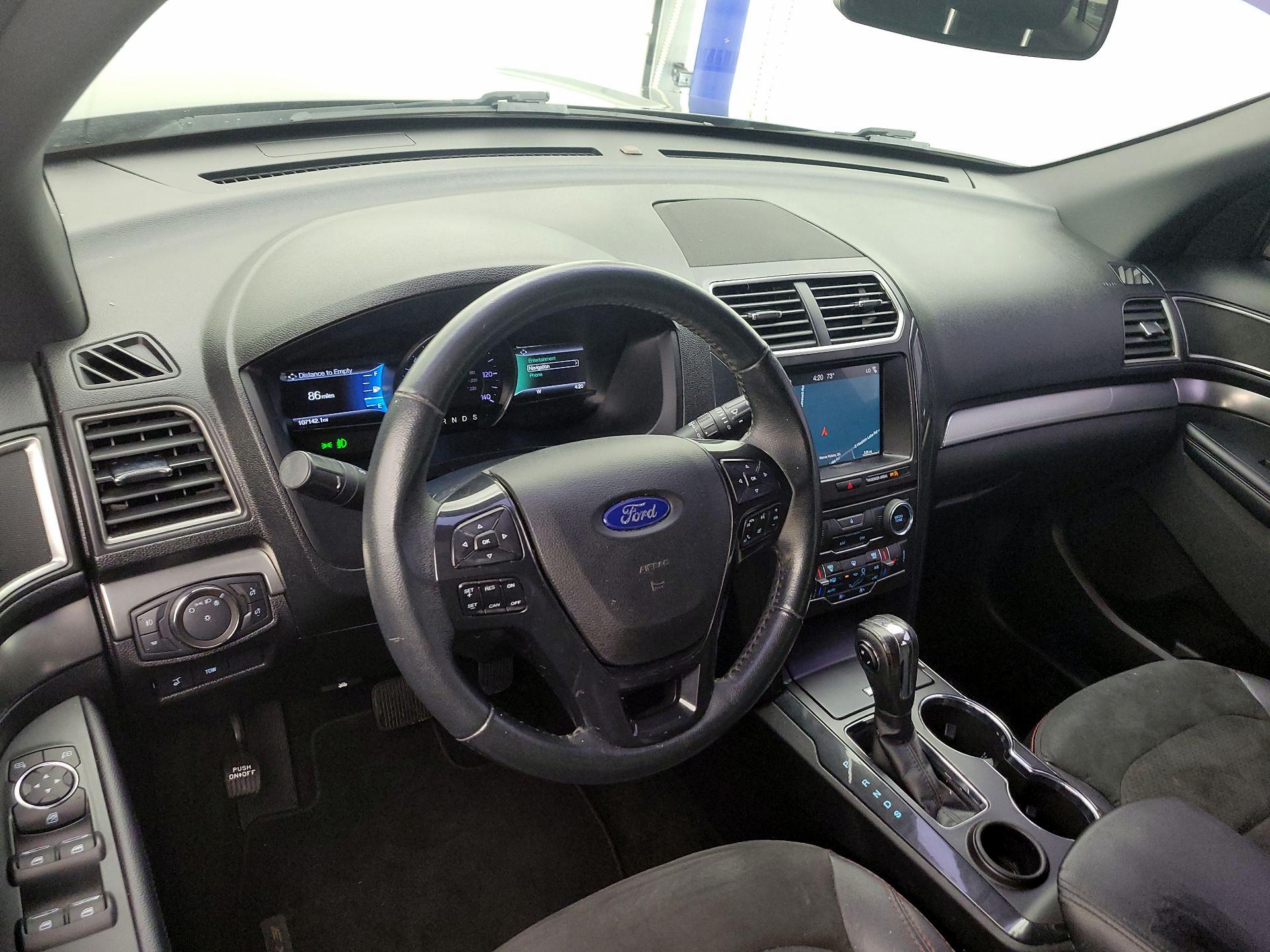 Thumbnail: 2018 Ford Explorer - 9