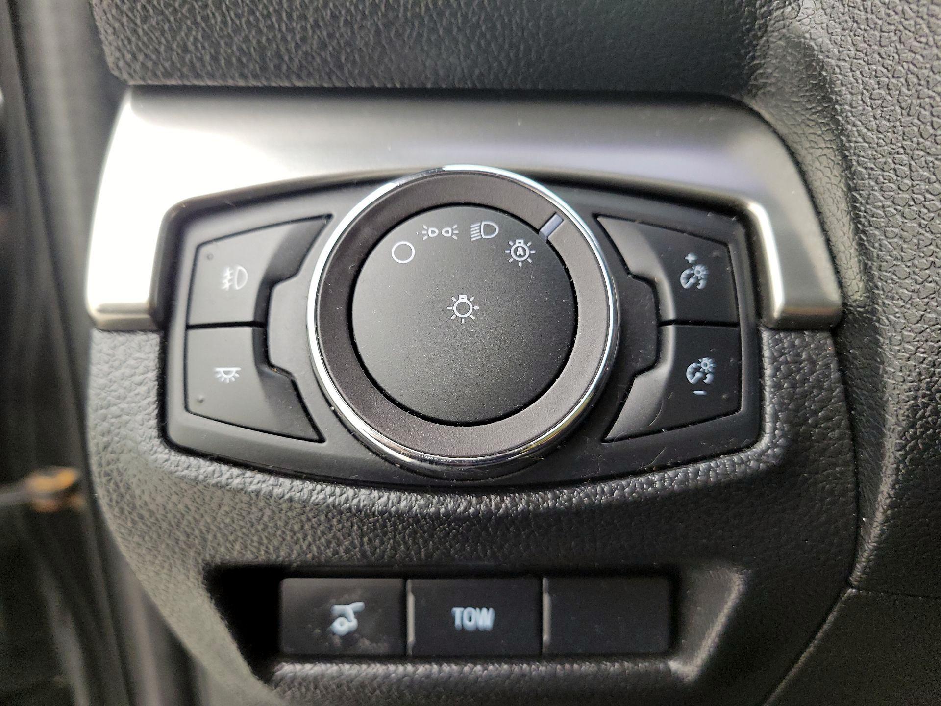 Thumbnail: 2018 Ford Explorer - 13