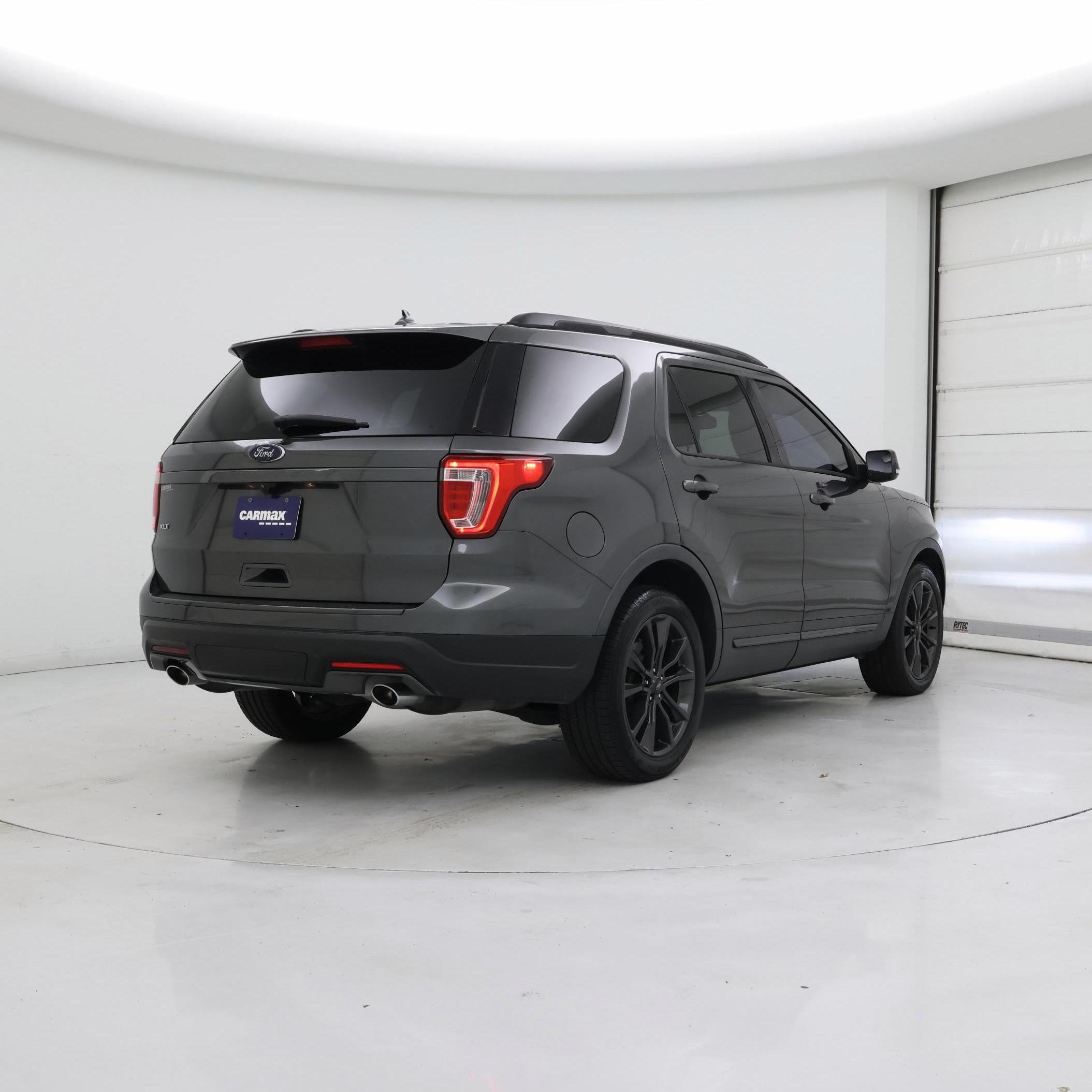 Thumbnail: 2018 Ford Explorer - 8