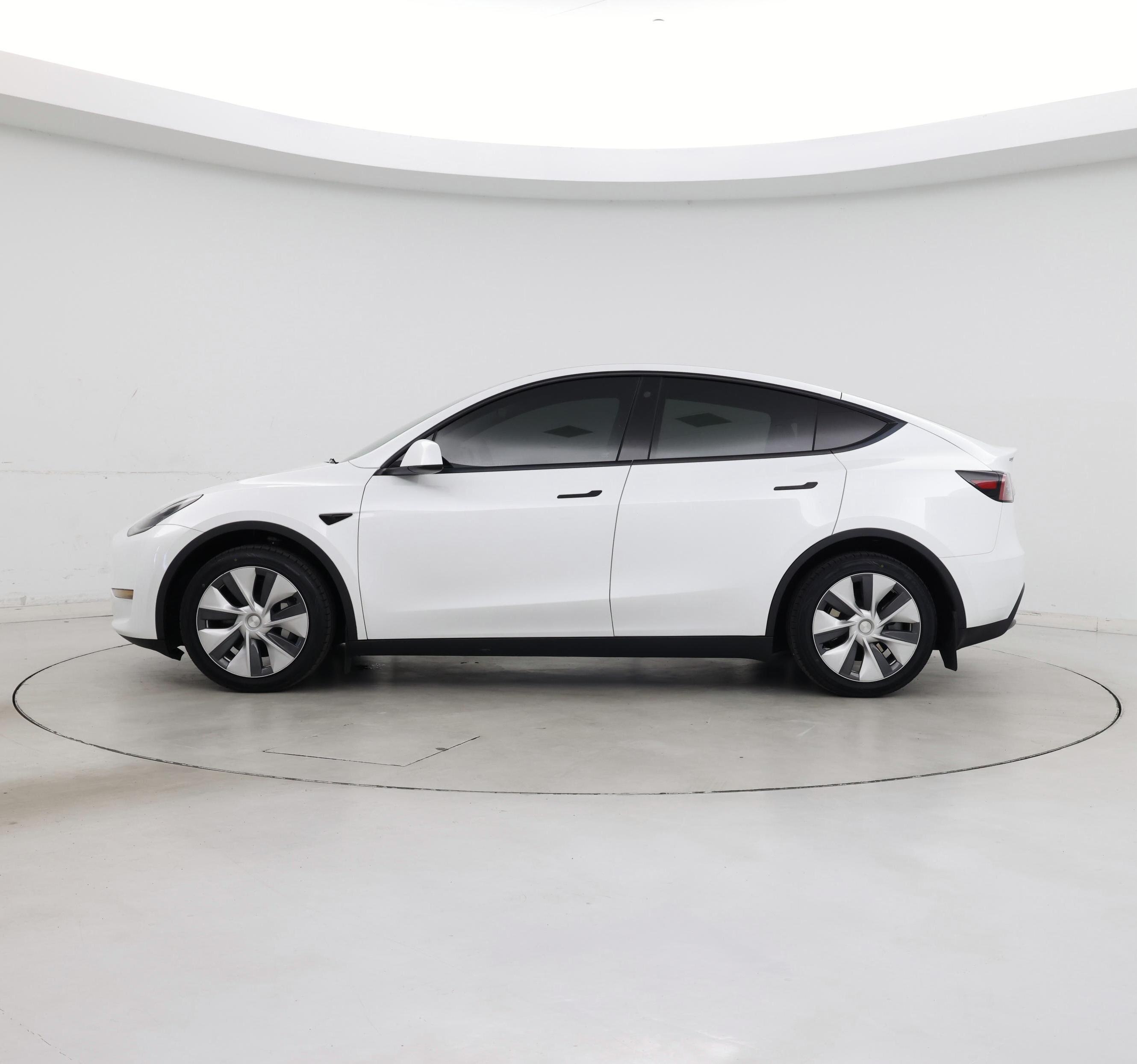 Thumbnail: 2023 Tesla Model Y - 3