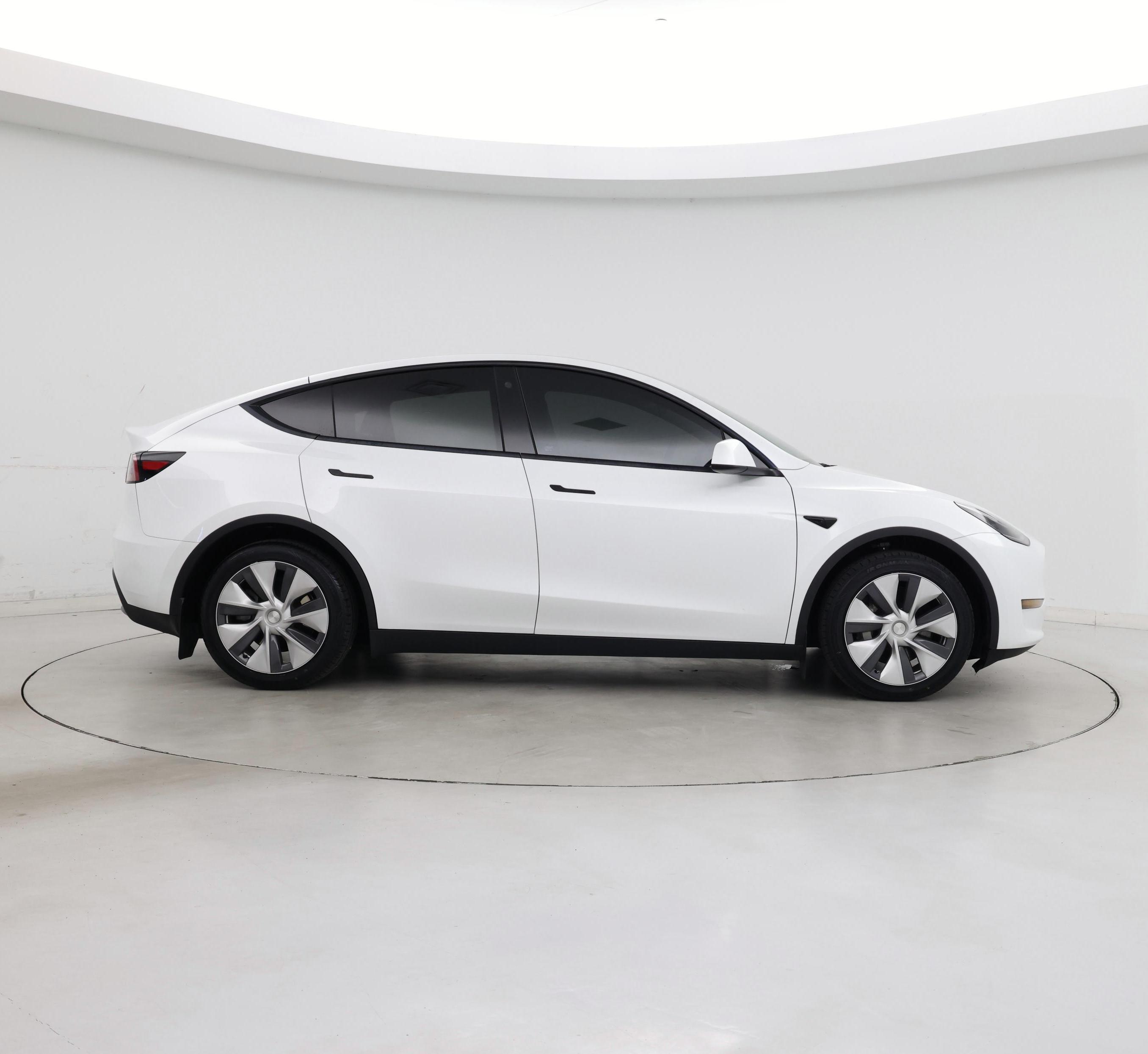 Thumbnail: 2023 Tesla Model Y - 7