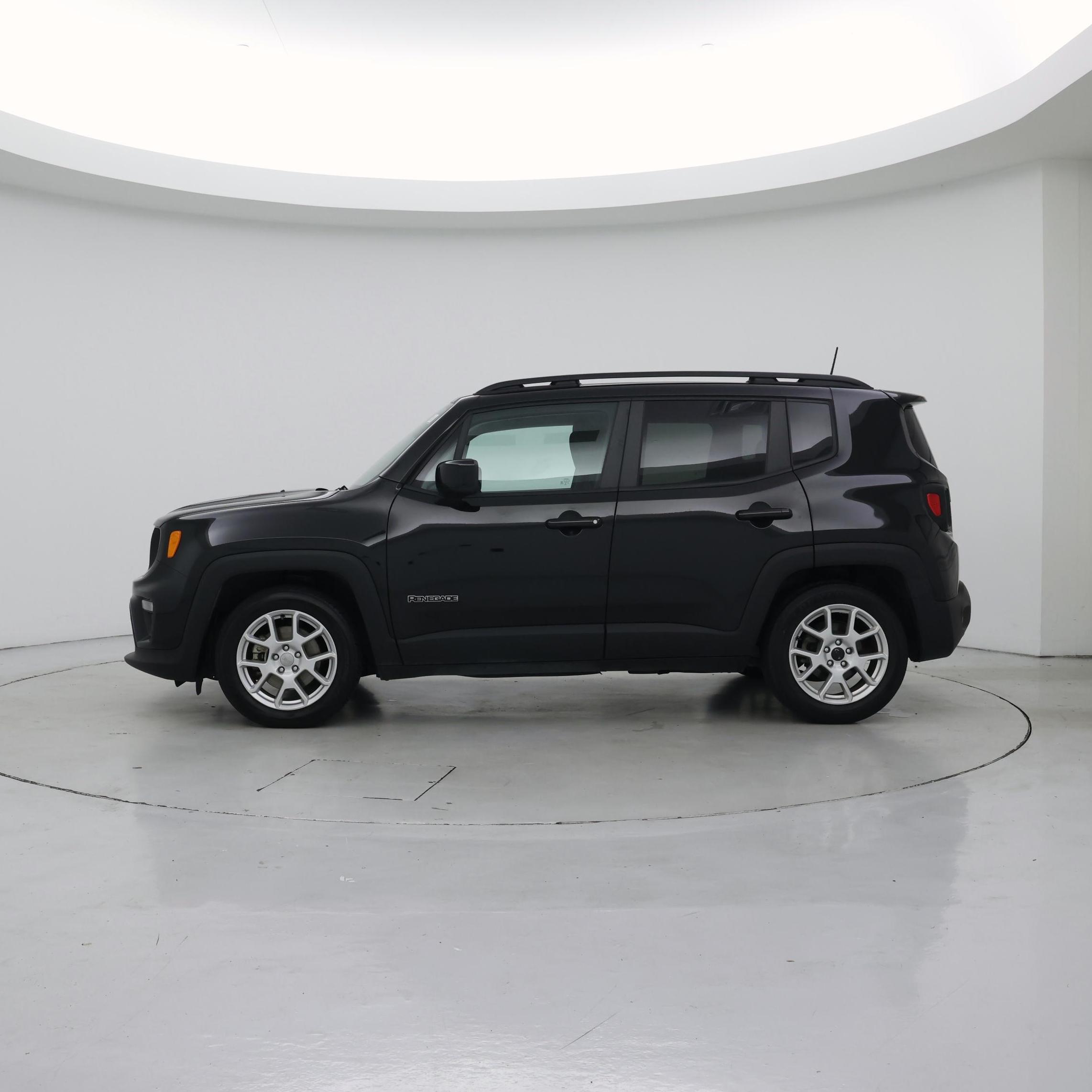 Thumbnail: 2021 Jeep Renegade - 3