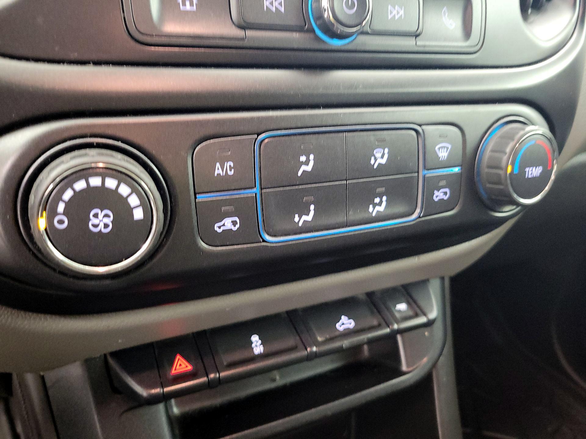 Thumbnail: 2019 Chevrolet Colorado - 16