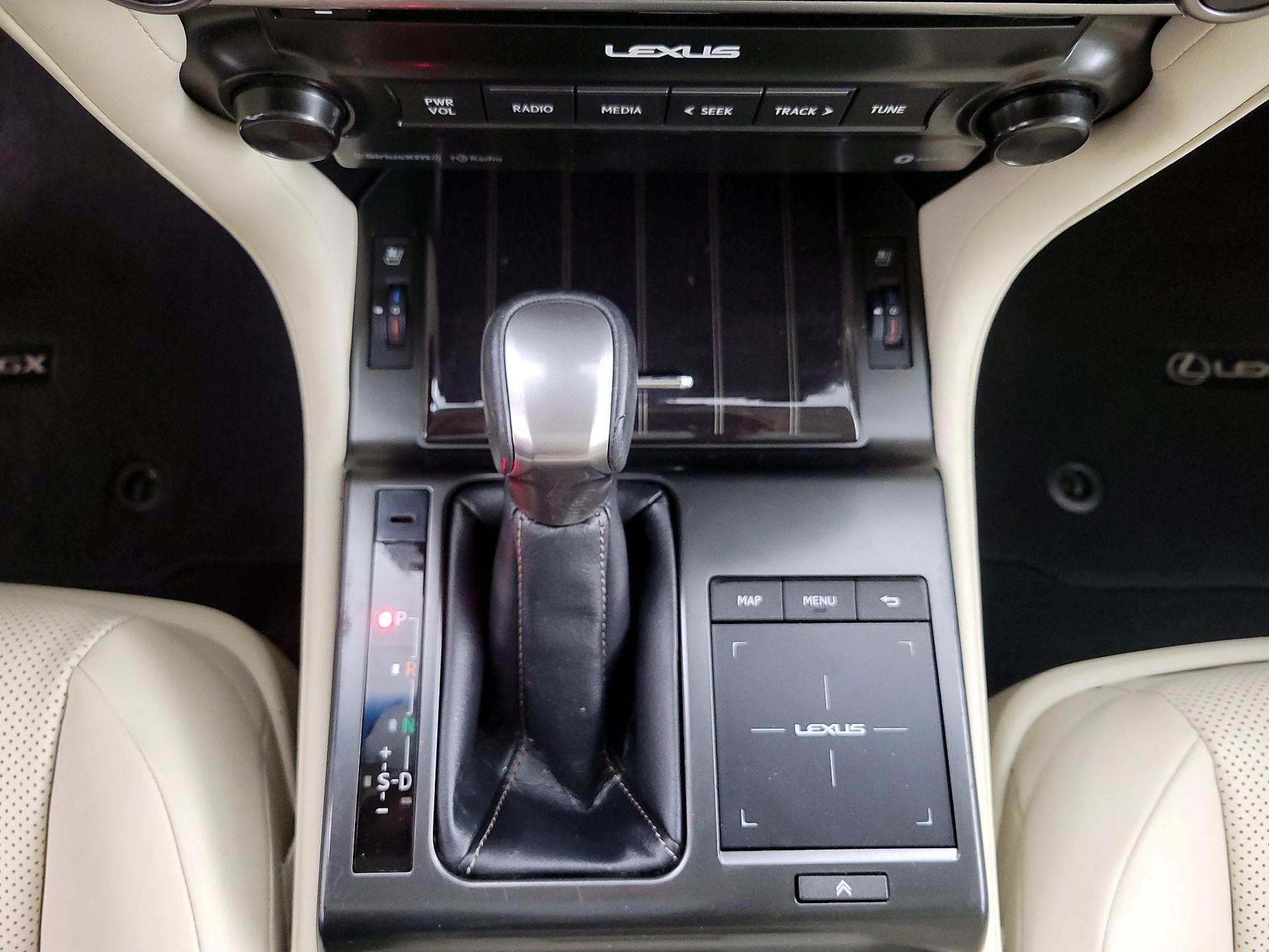 Thumbnail: 2023 Lexus GX - 18