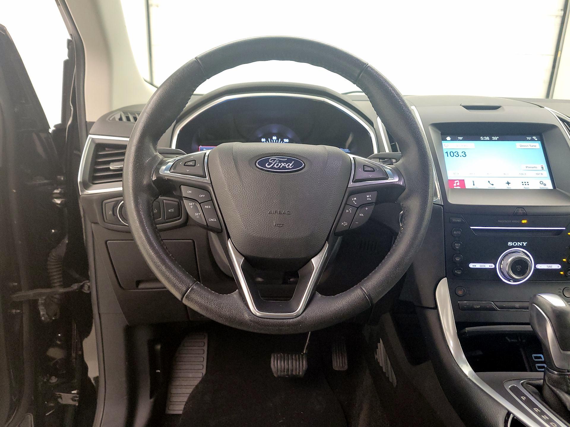 Thumbnail: 2018 Ford Edge - 10