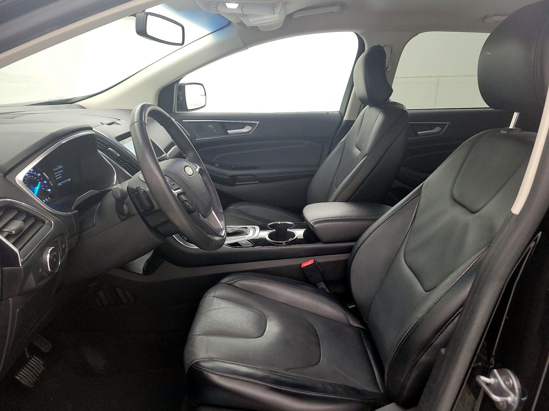 Thumbnail: 2018 Ford Edge - 11