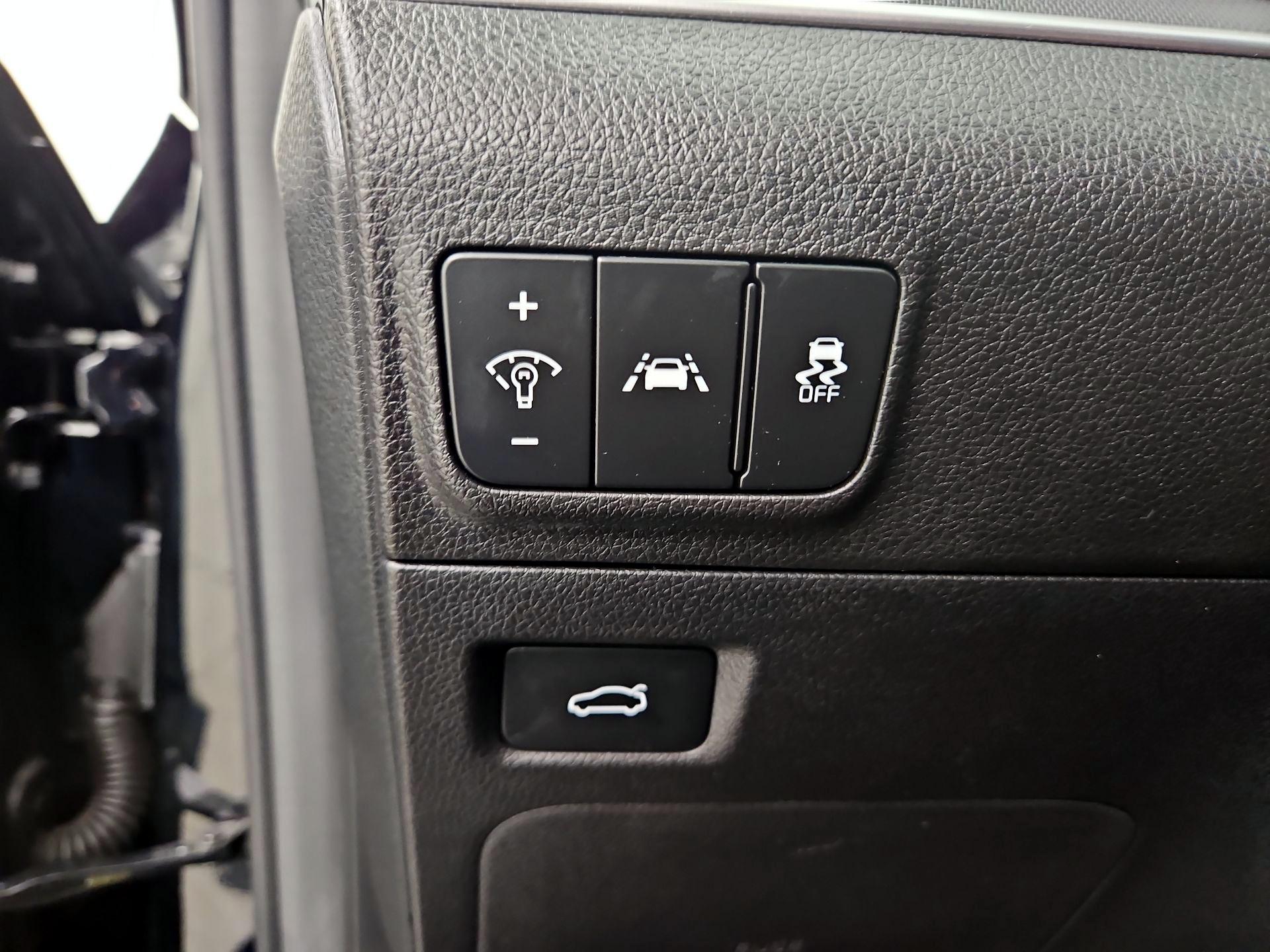 Thumbnail: 2023 Kia K5 - 13