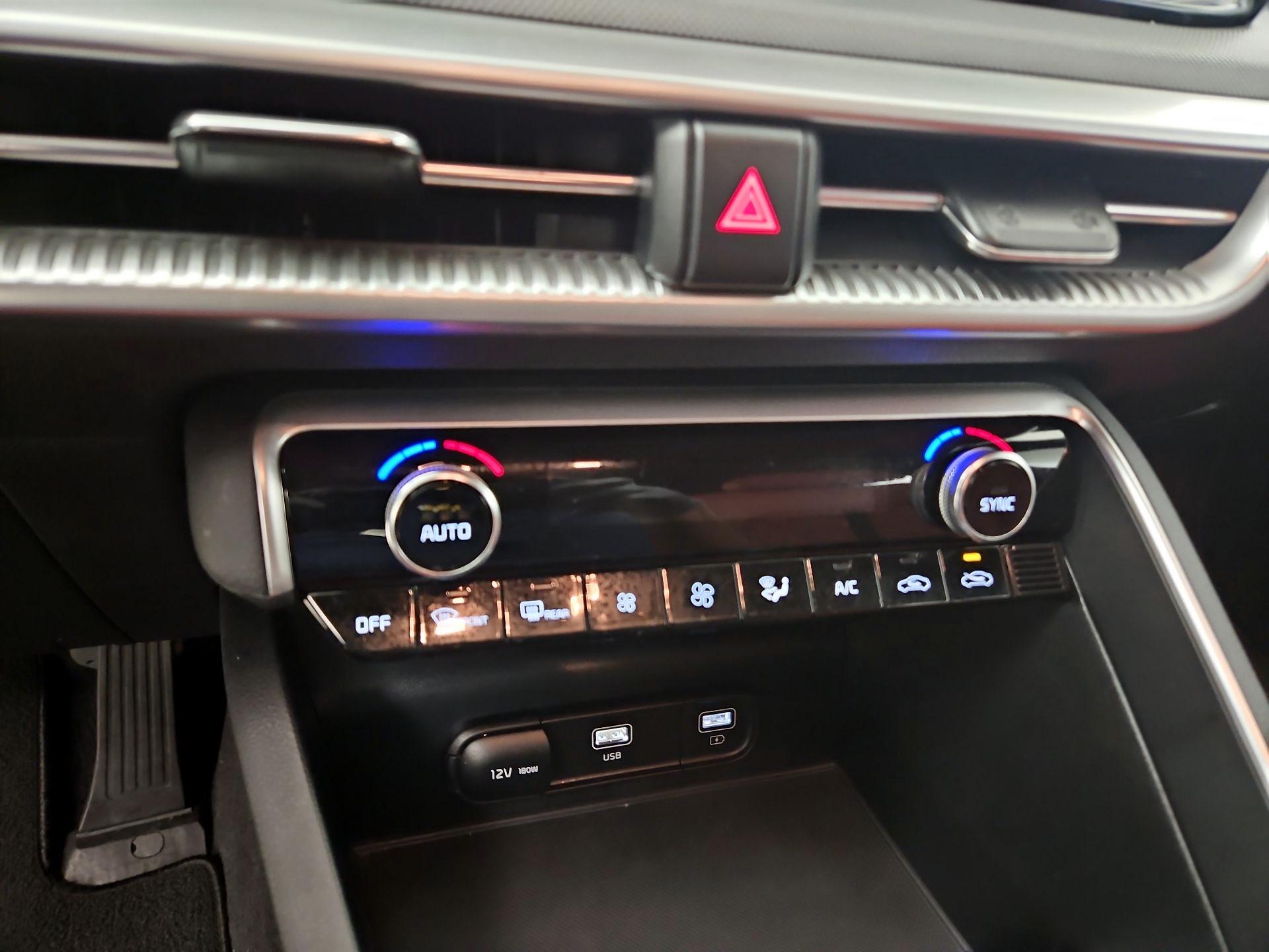 Thumbnail: 2023 Kia K5 - 17