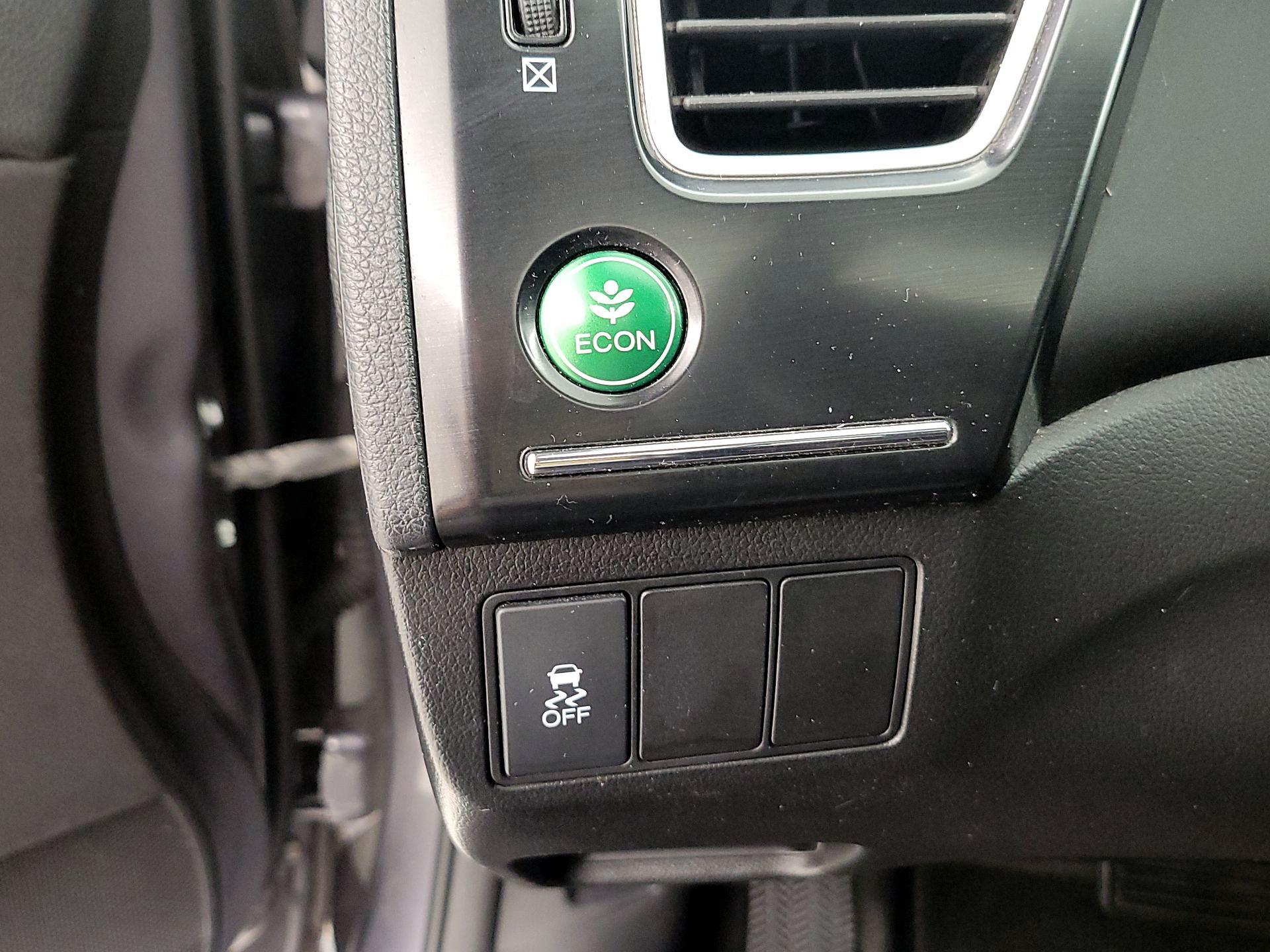 Thumbnail: 2015 Honda Civic - 13