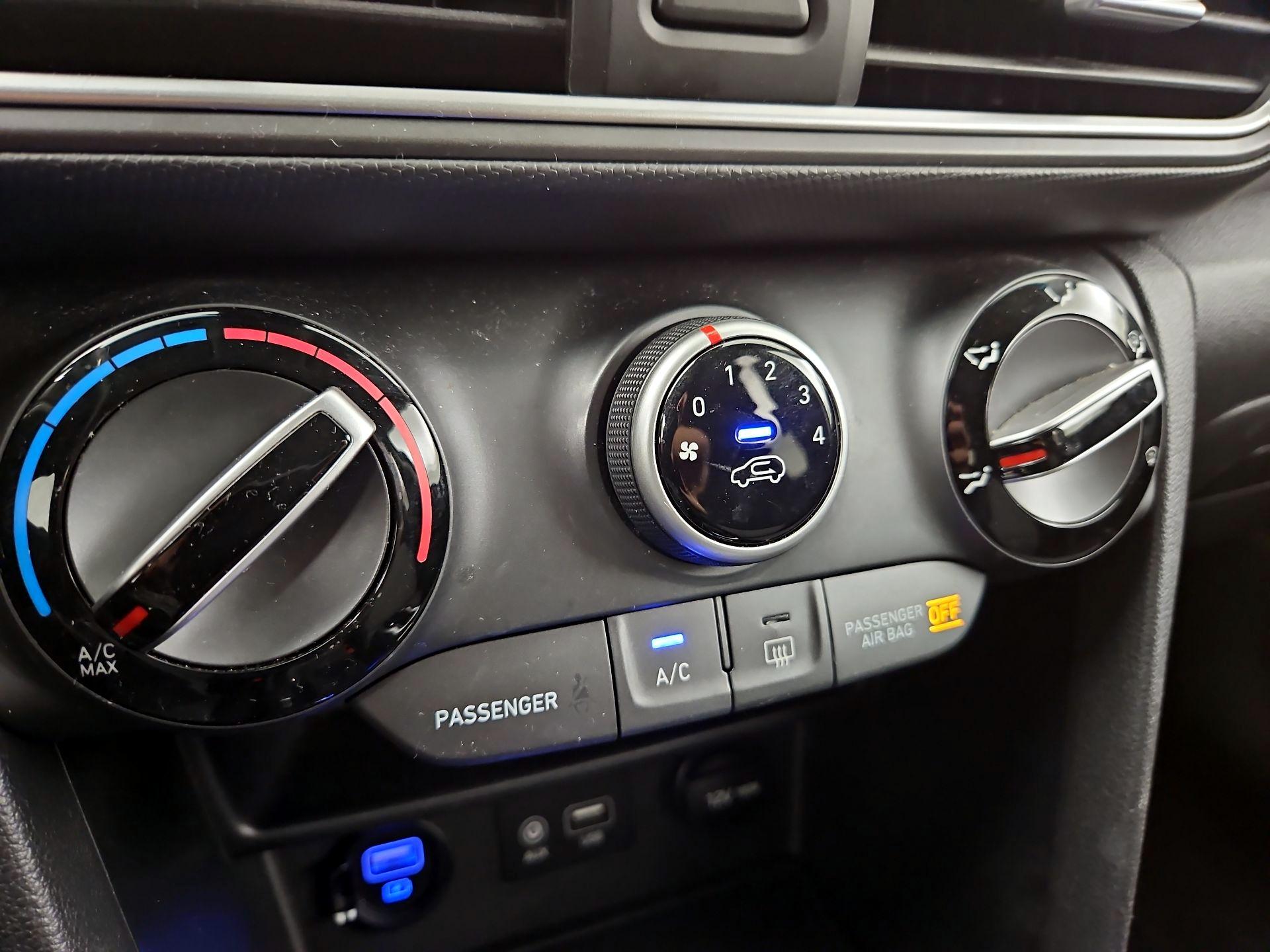 Thumbnail: 2020 Hyundai Kona - 16