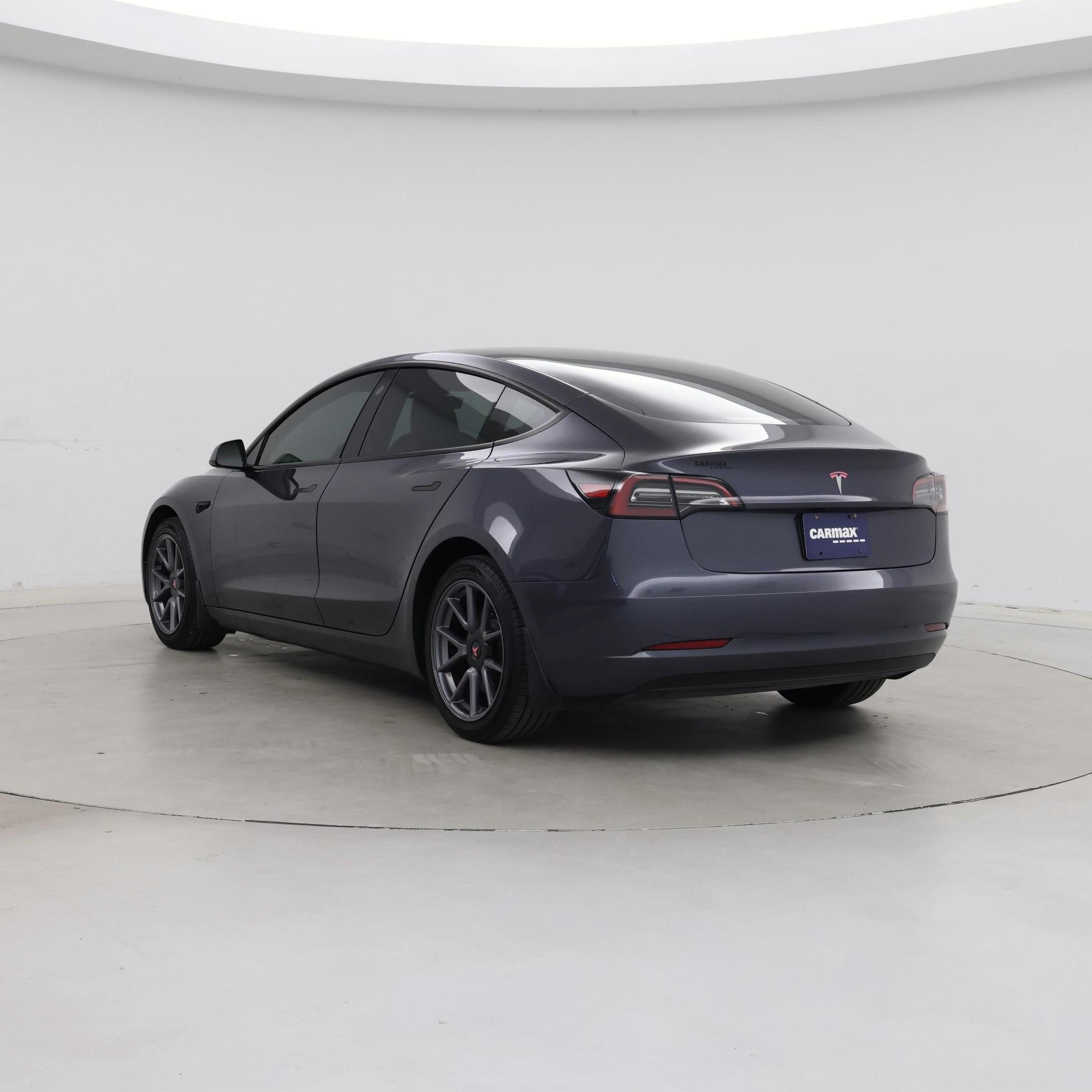 Thumbnail: 2023 Tesla Model 3 - 2
