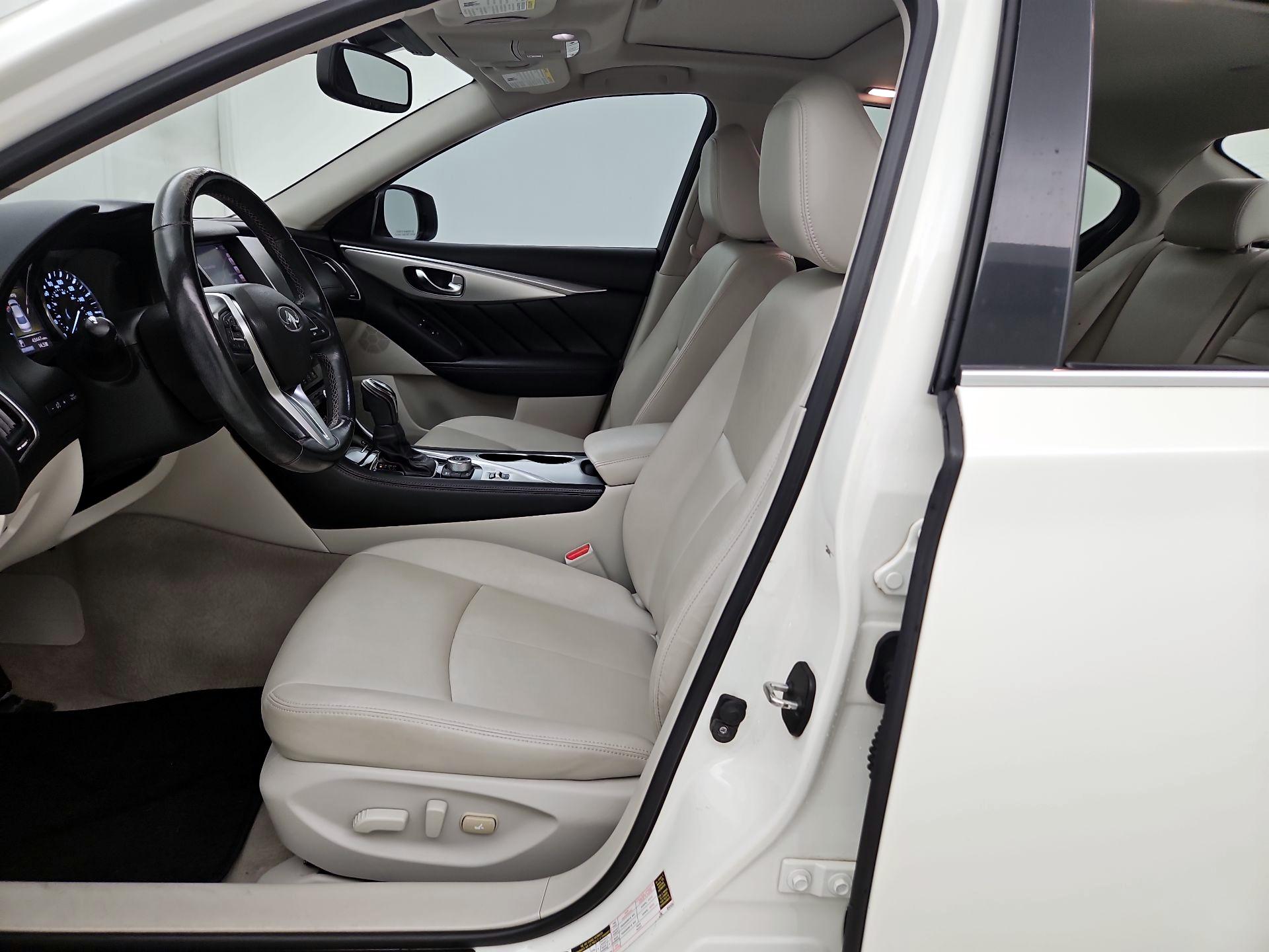 Thumbnail: 2019 INFINITI Q50 - 11