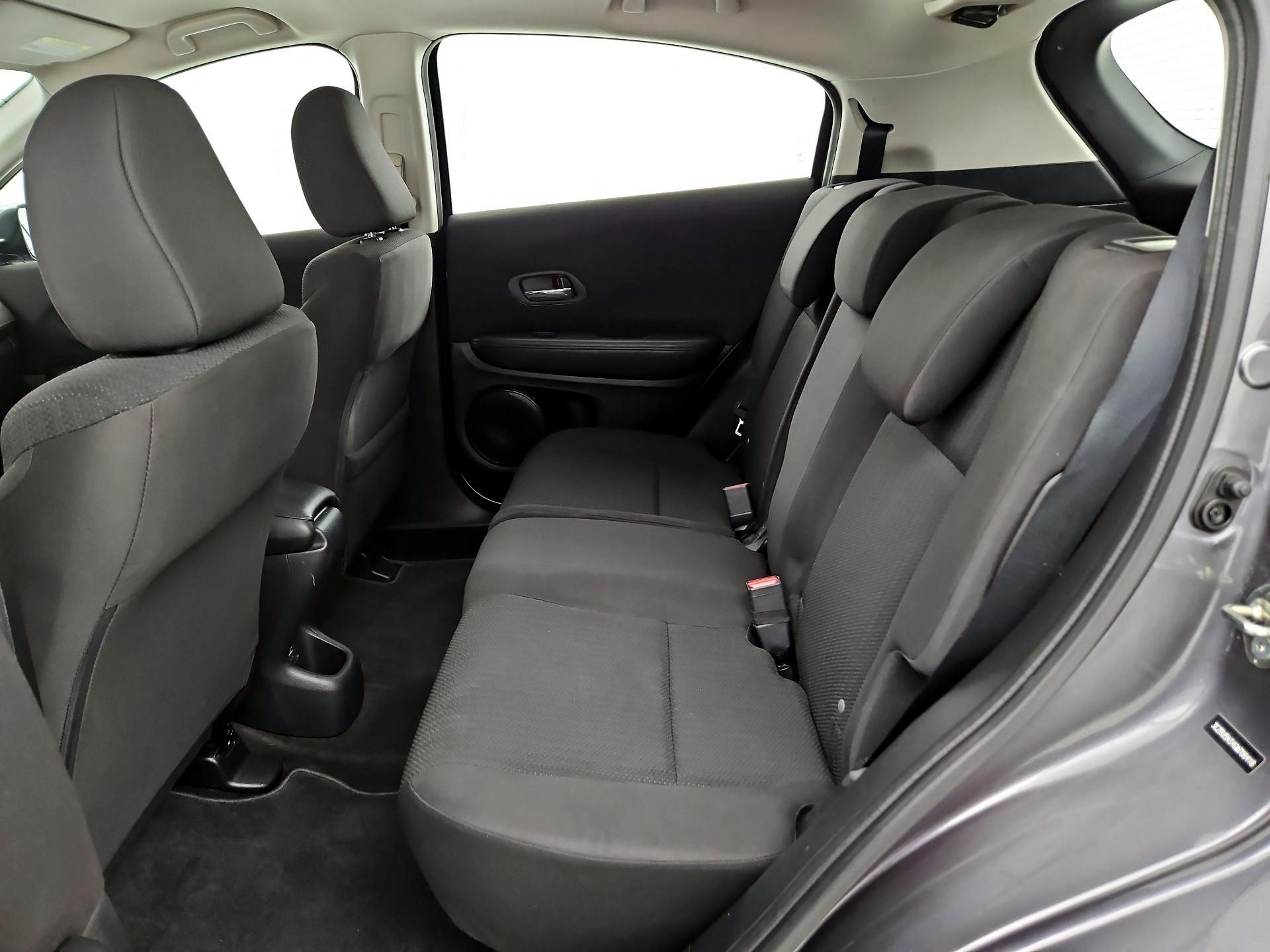 Thumbnail: 2016 Honda HR-V - 19