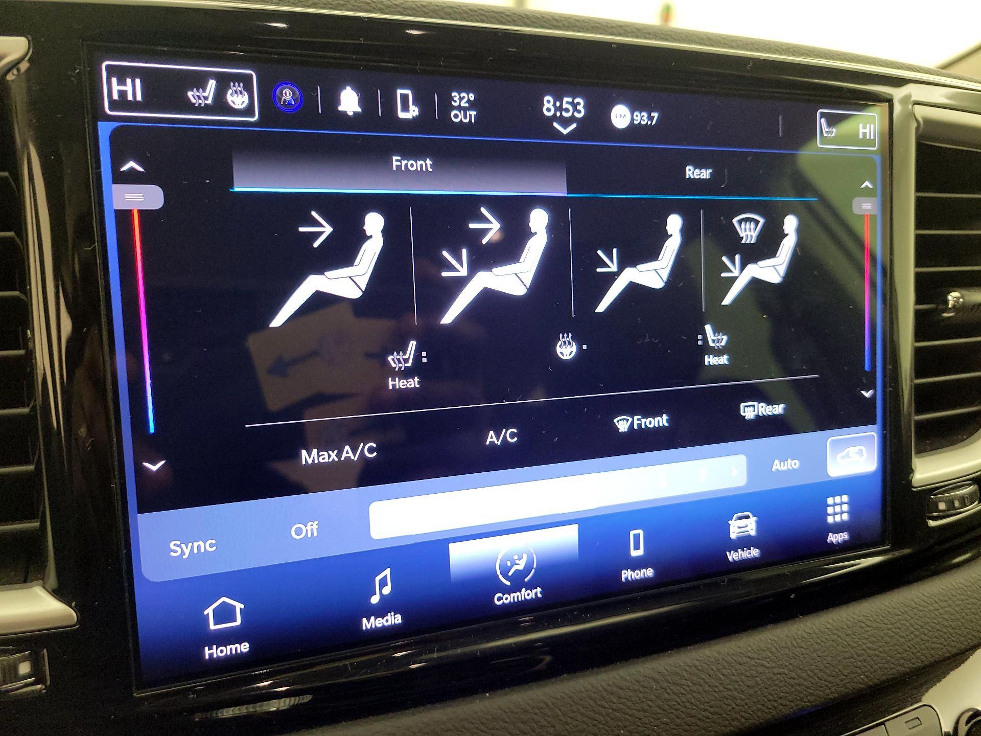 Thumbnail: 2024 Chrysler Pacifica - 16