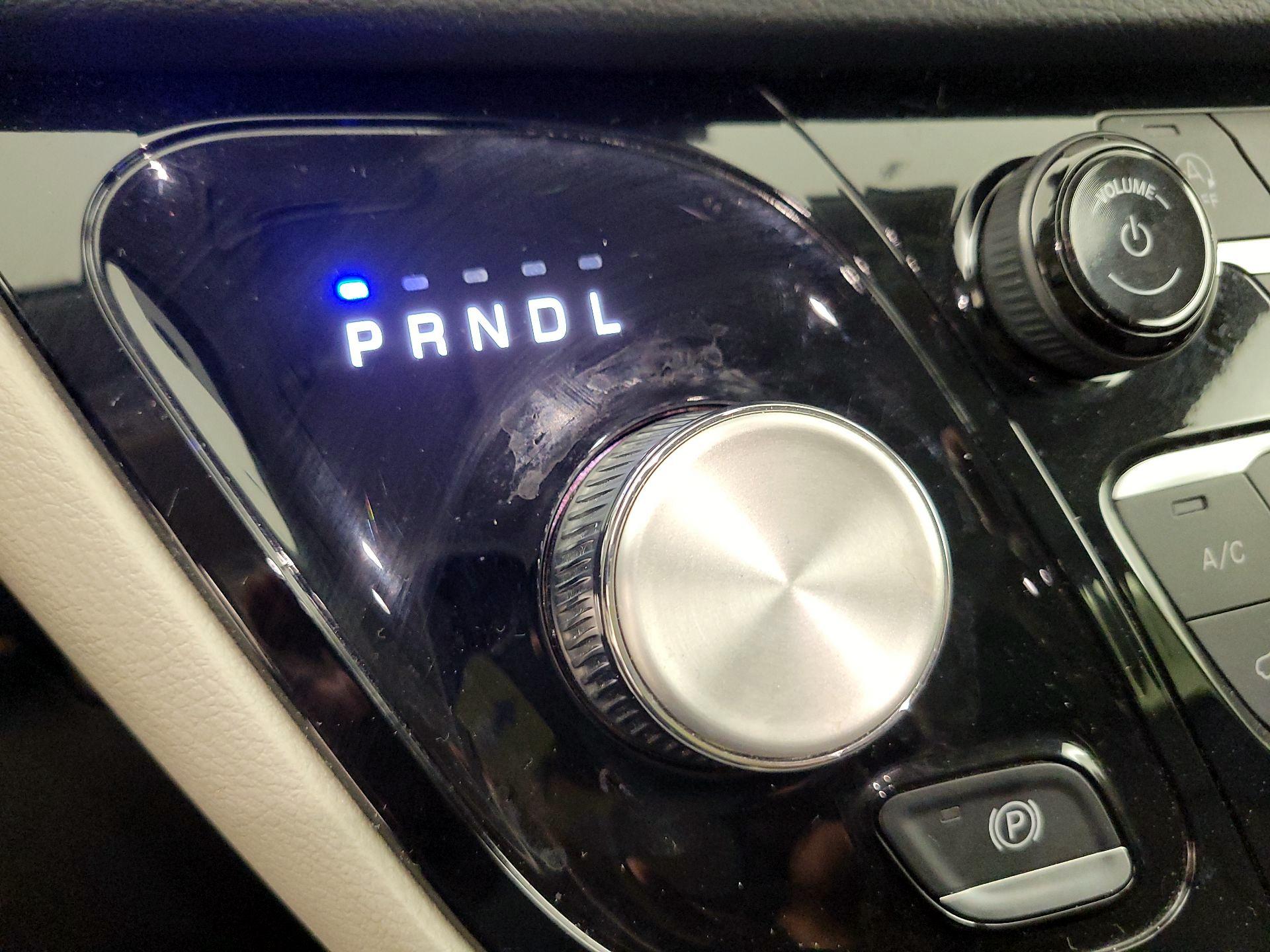 Thumbnail: 2024 Chrysler Pacifica - 17