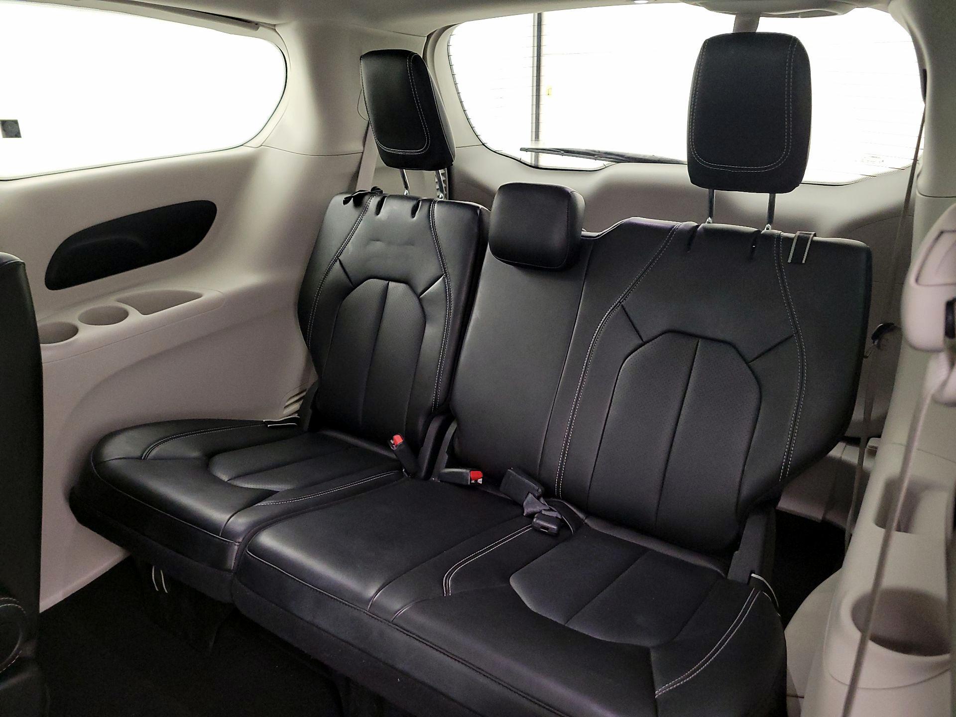 Thumbnail: 2024 Chrysler Pacifica - 20