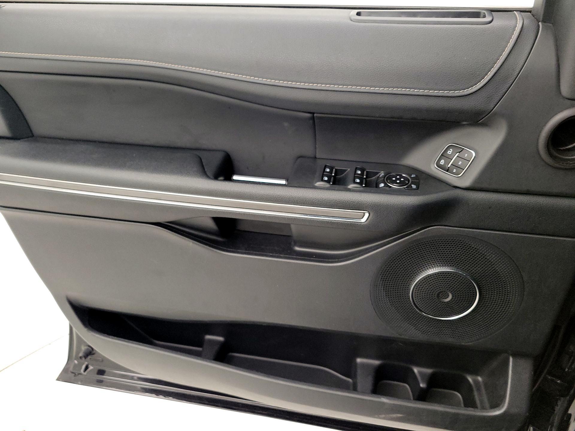 Thumbnail: 2024 Ford Expedition - 12