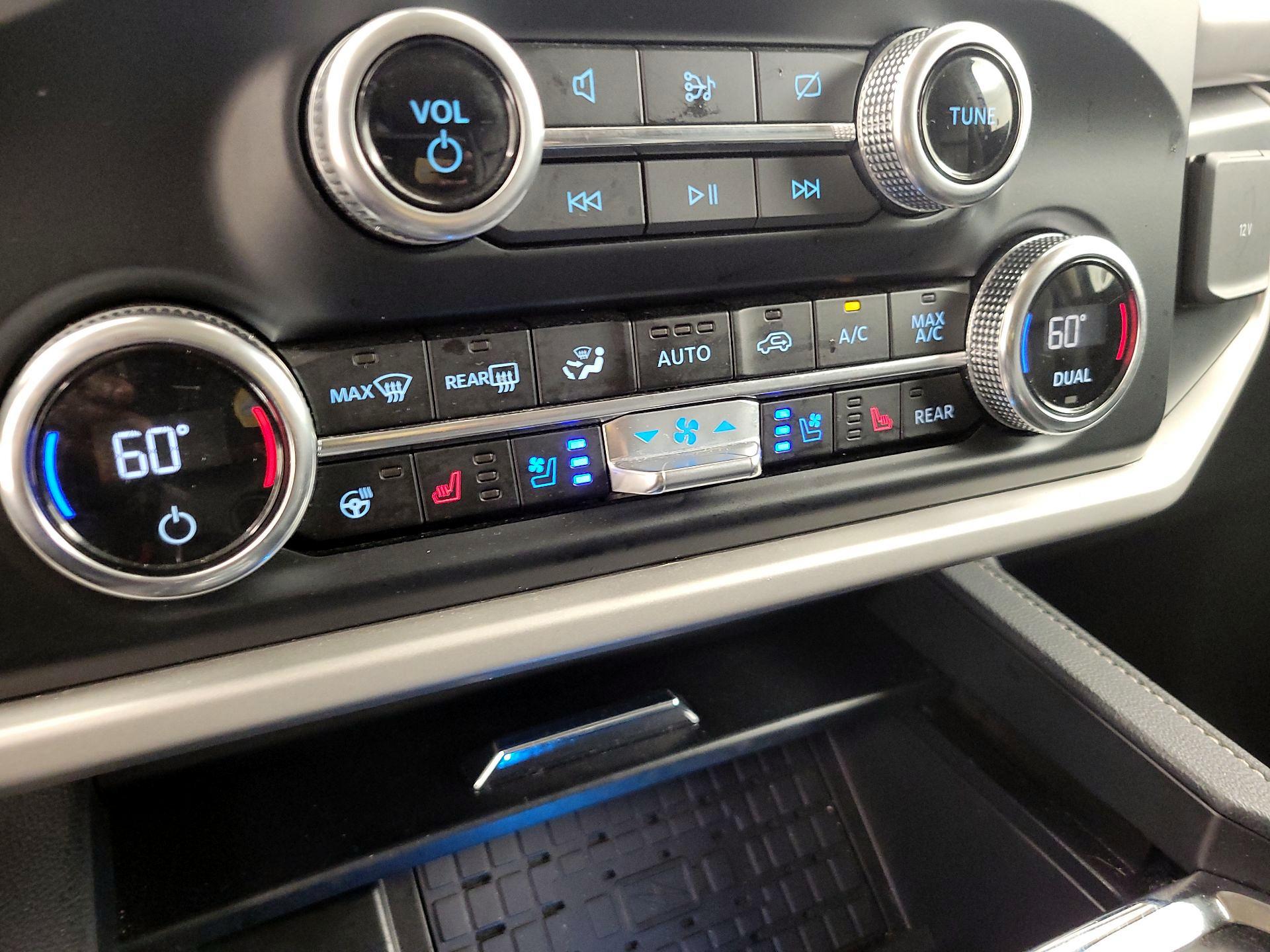 Thumbnail: 2024 Ford Expedition - 17