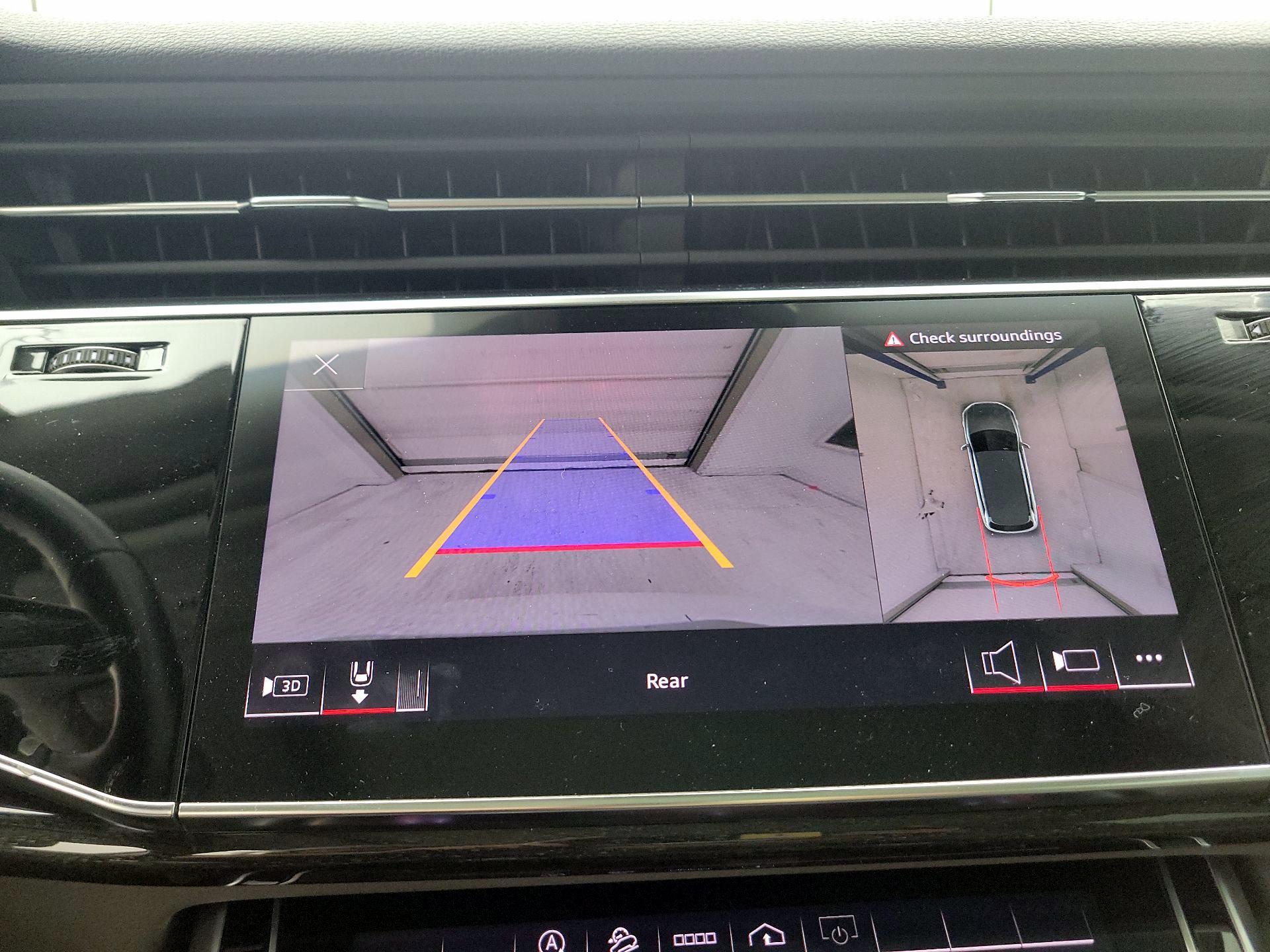 Thumbnail: 2021 Audi Q7 - 15