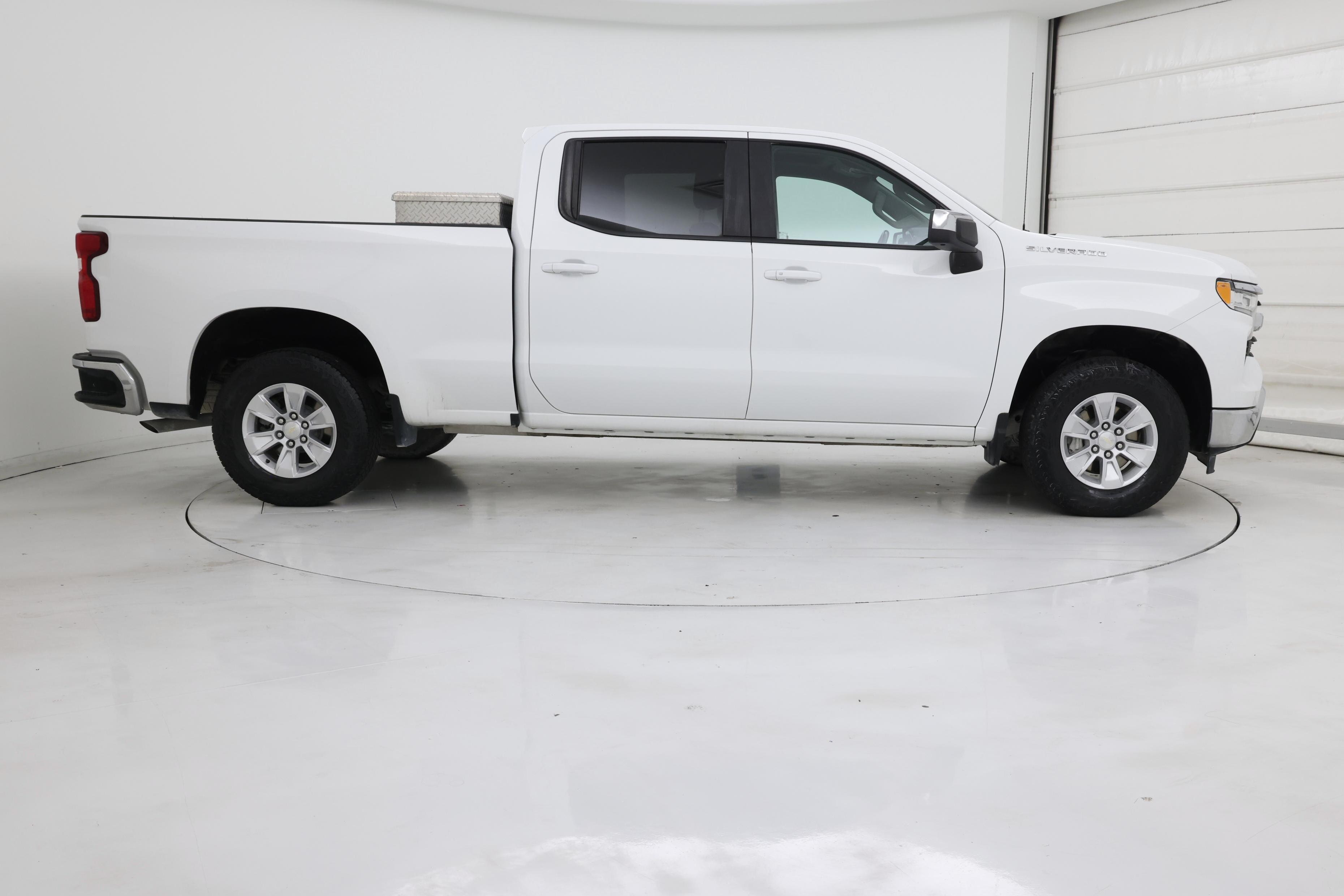 Thumbnail: 2023 Chevrolet Silverado 1500 - 7