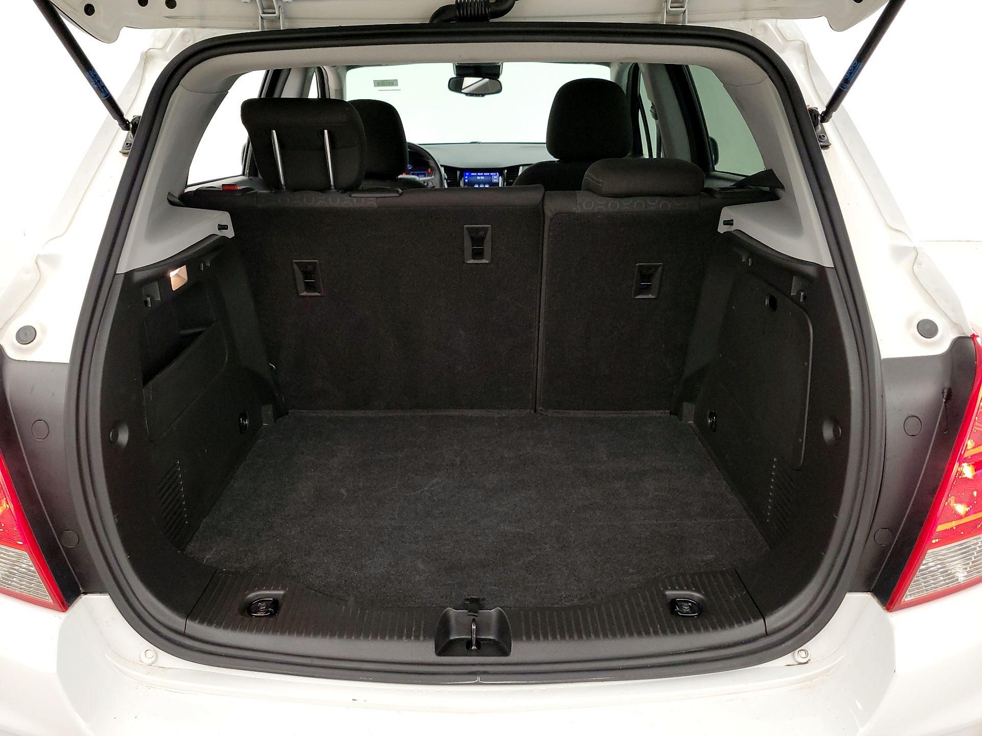 Thumbnail: 2020 Chevrolet Trax - 20