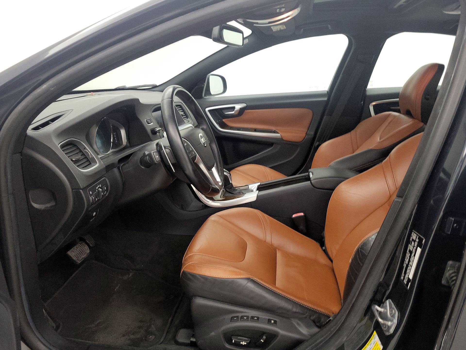 Thumbnail: 2015 Volvo S60 - 11