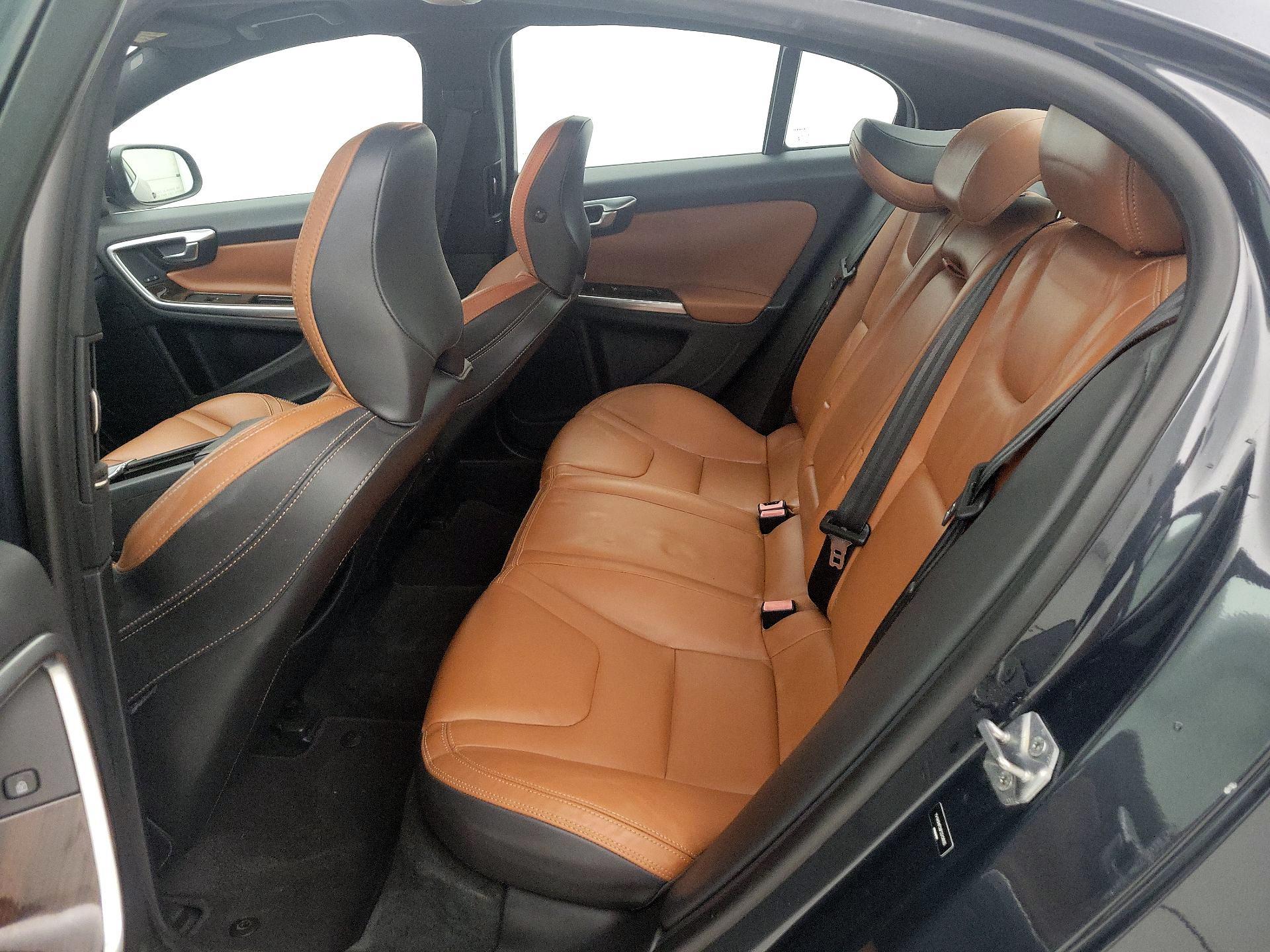 Thumbnail: 2015 Volvo S60 - 19